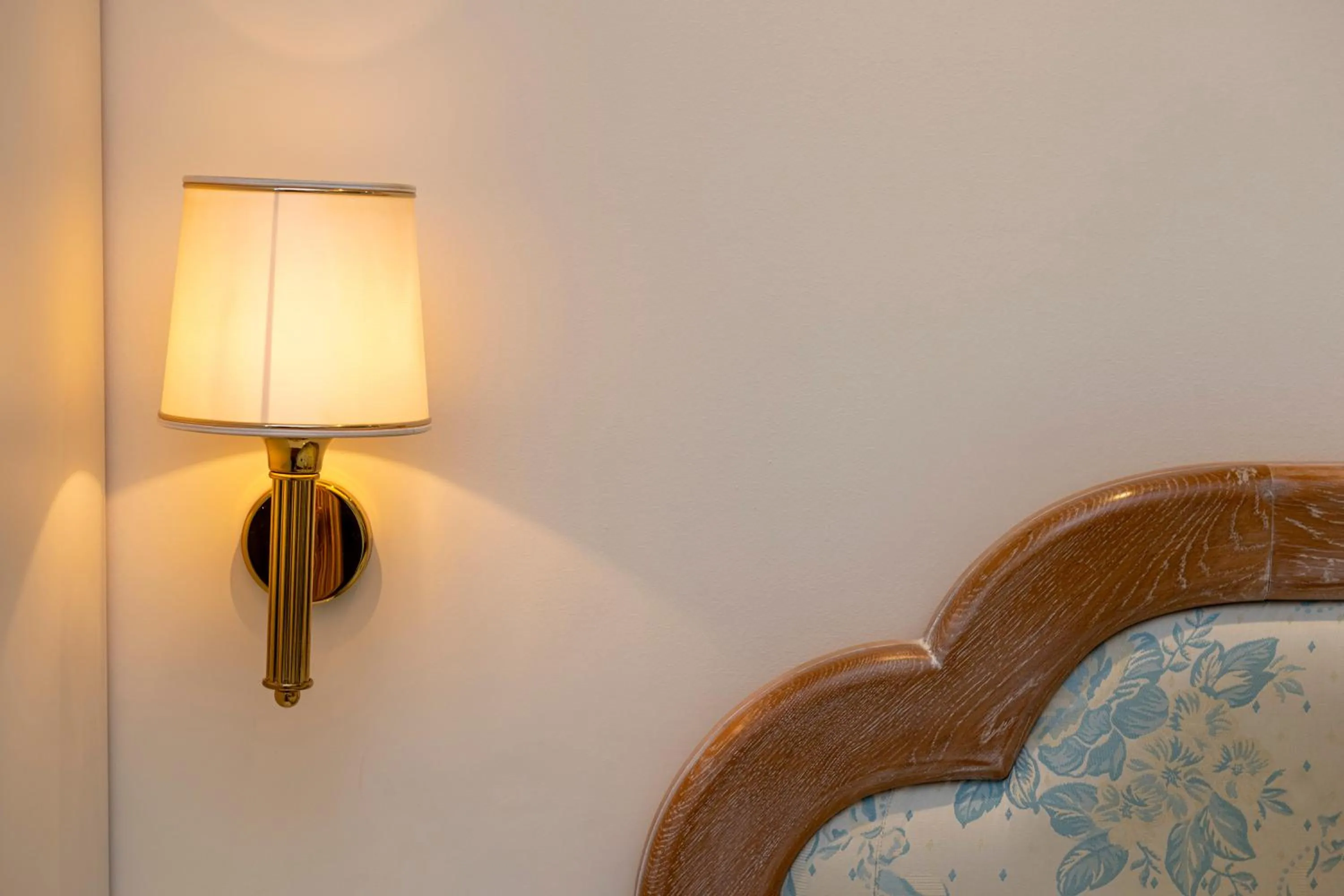 Decorative detail in Hotel Astoria