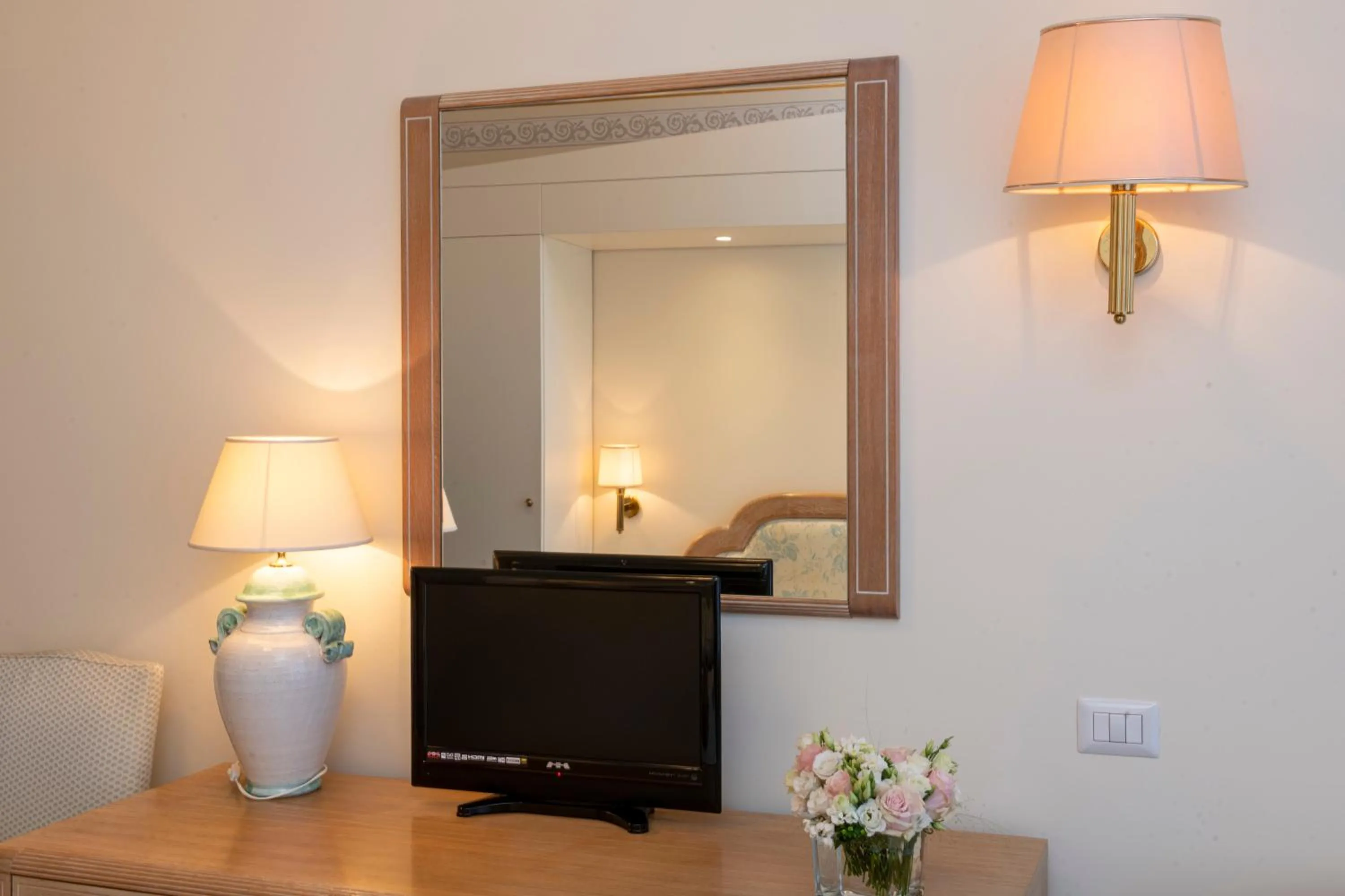 Decorative detail in Hotel Astoria