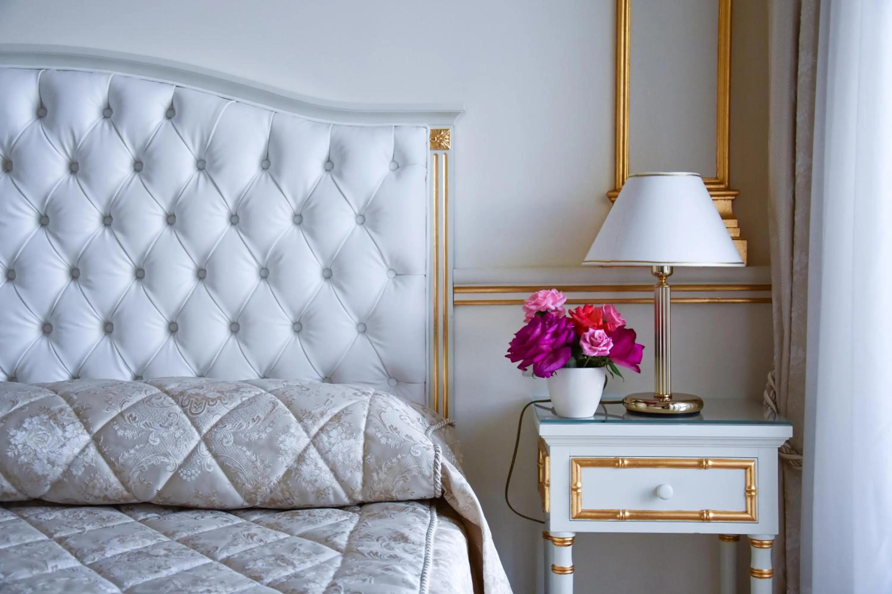 Bedroom, Bed in Hotel Astoria