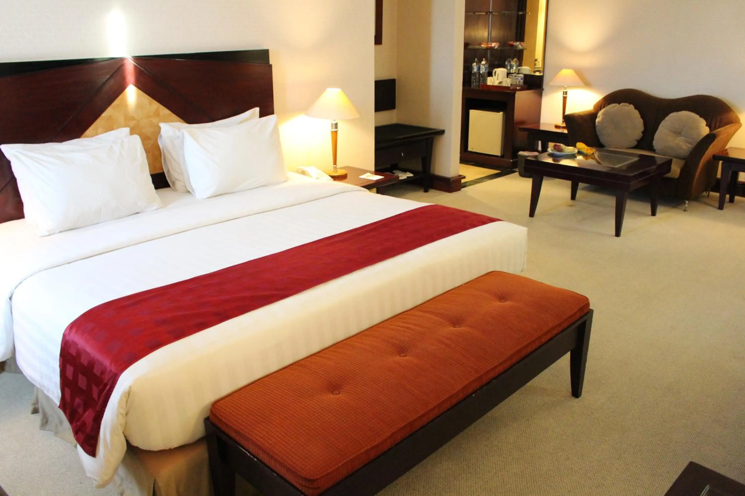 Bedroom, Bed in Swiss-Belhotel Tarakan