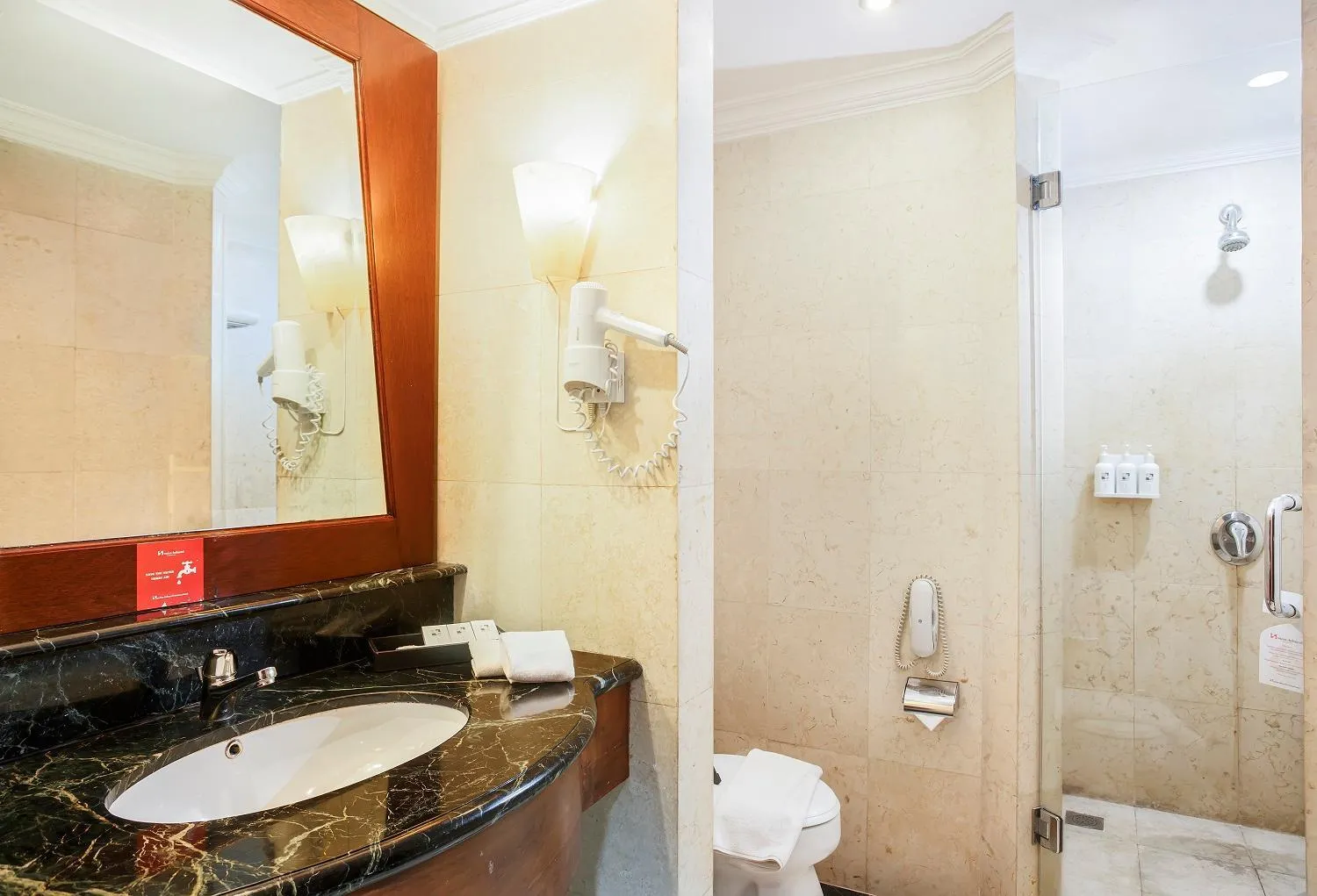 Bathroom in Swiss-Belhotel Tarakan