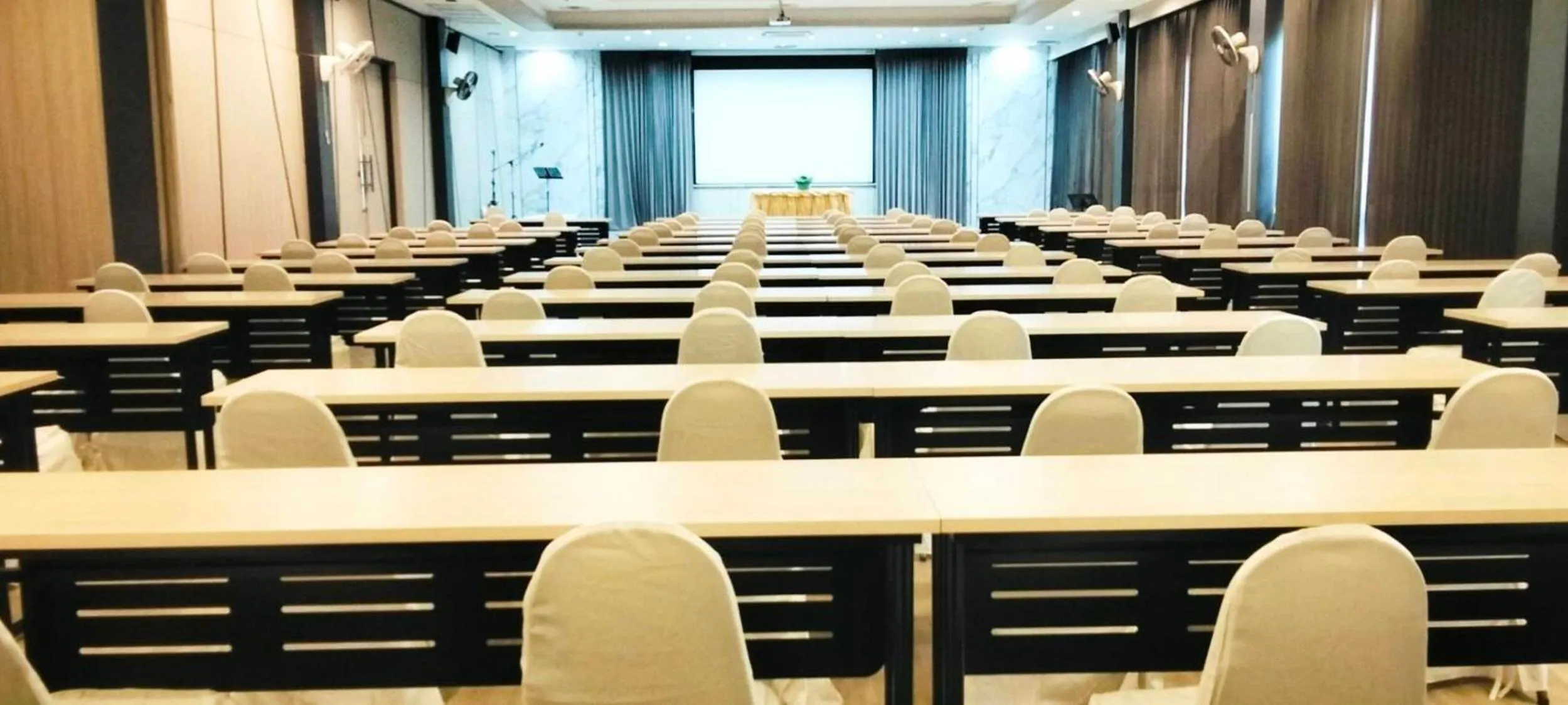 Meeting/conference room in Ramada by Wyndham Aonang Krabi