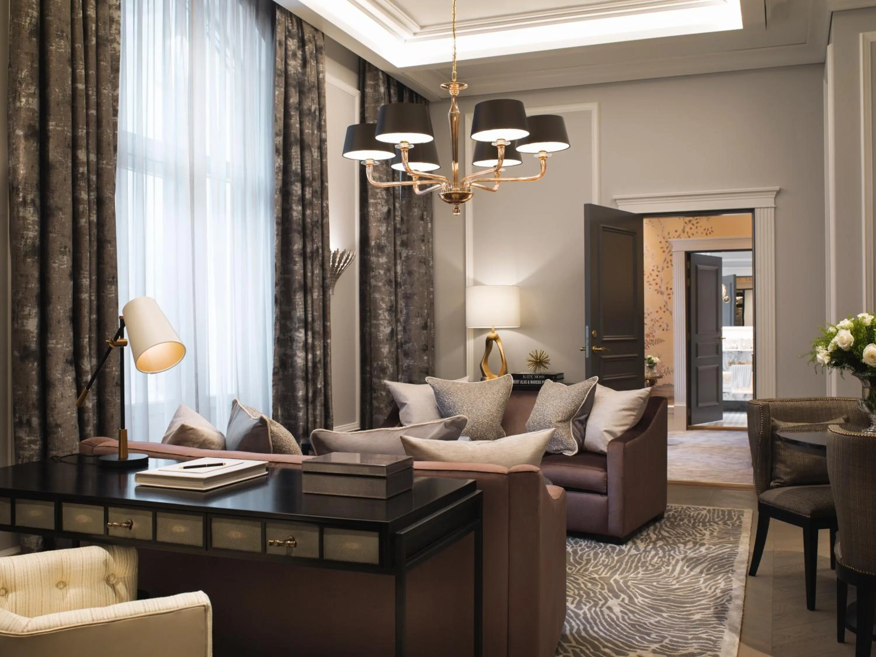 Living room in Britannia Hotel