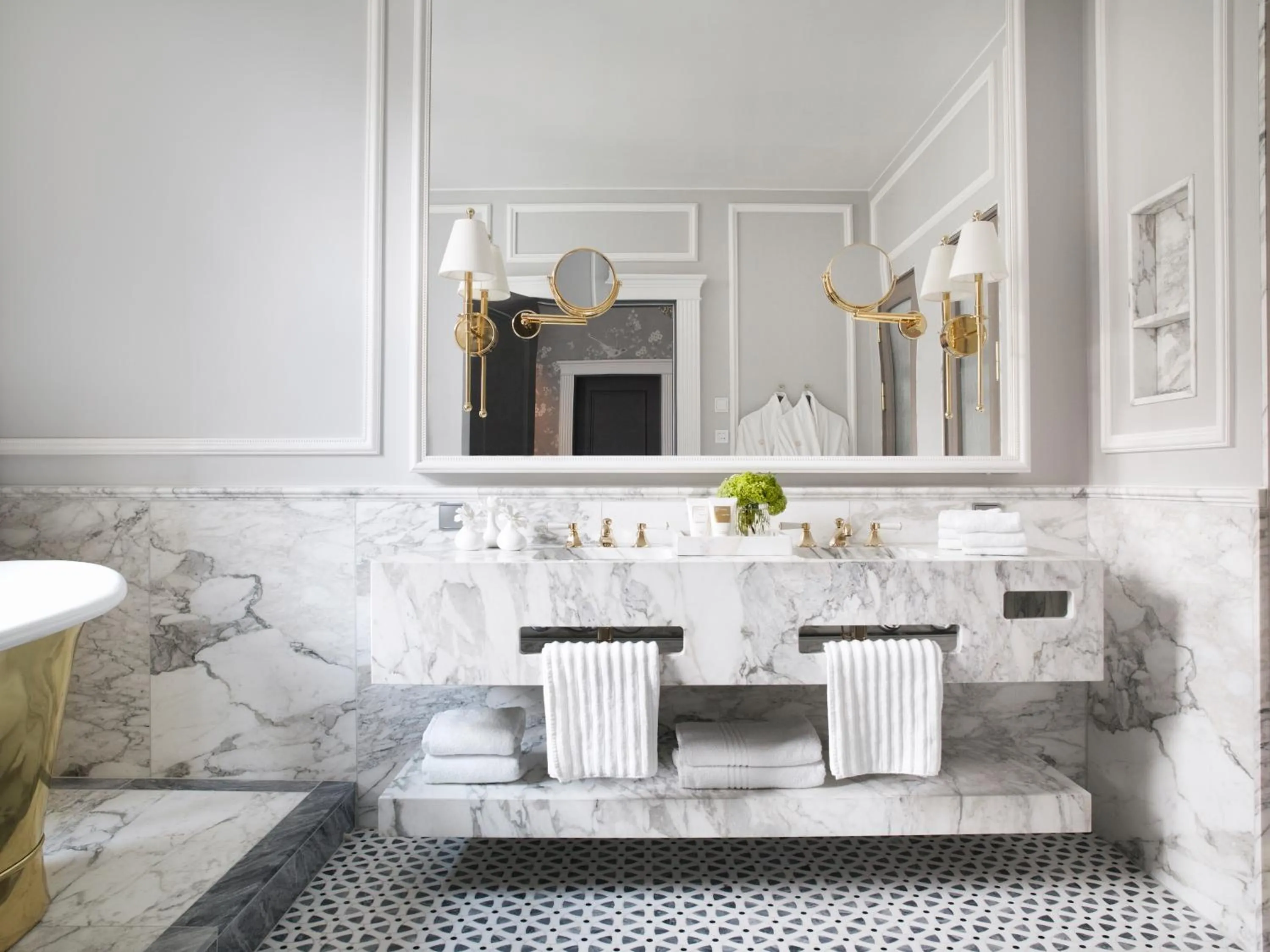 Bathroom in Britannia Hotel