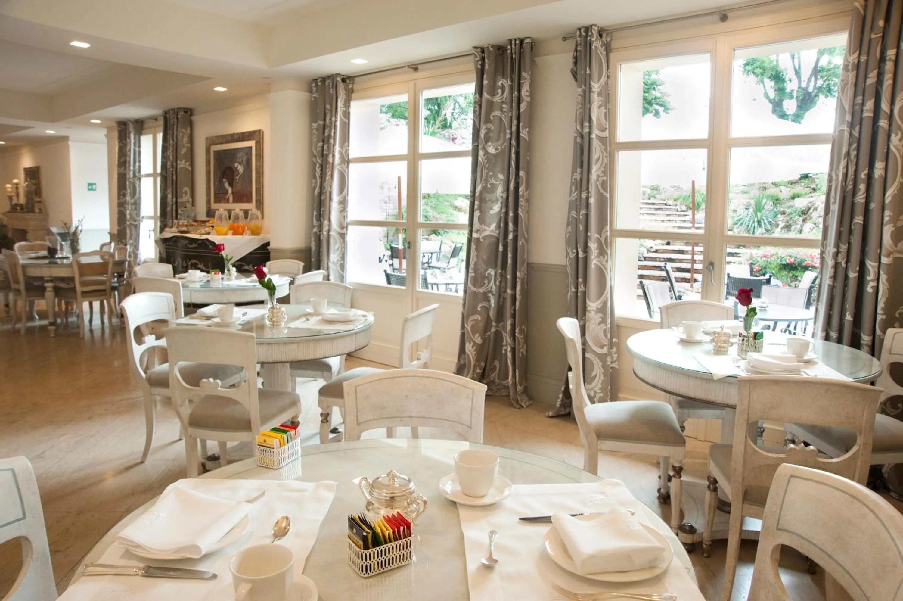 Restaurant/places to eat in Relais Villa Valfiore