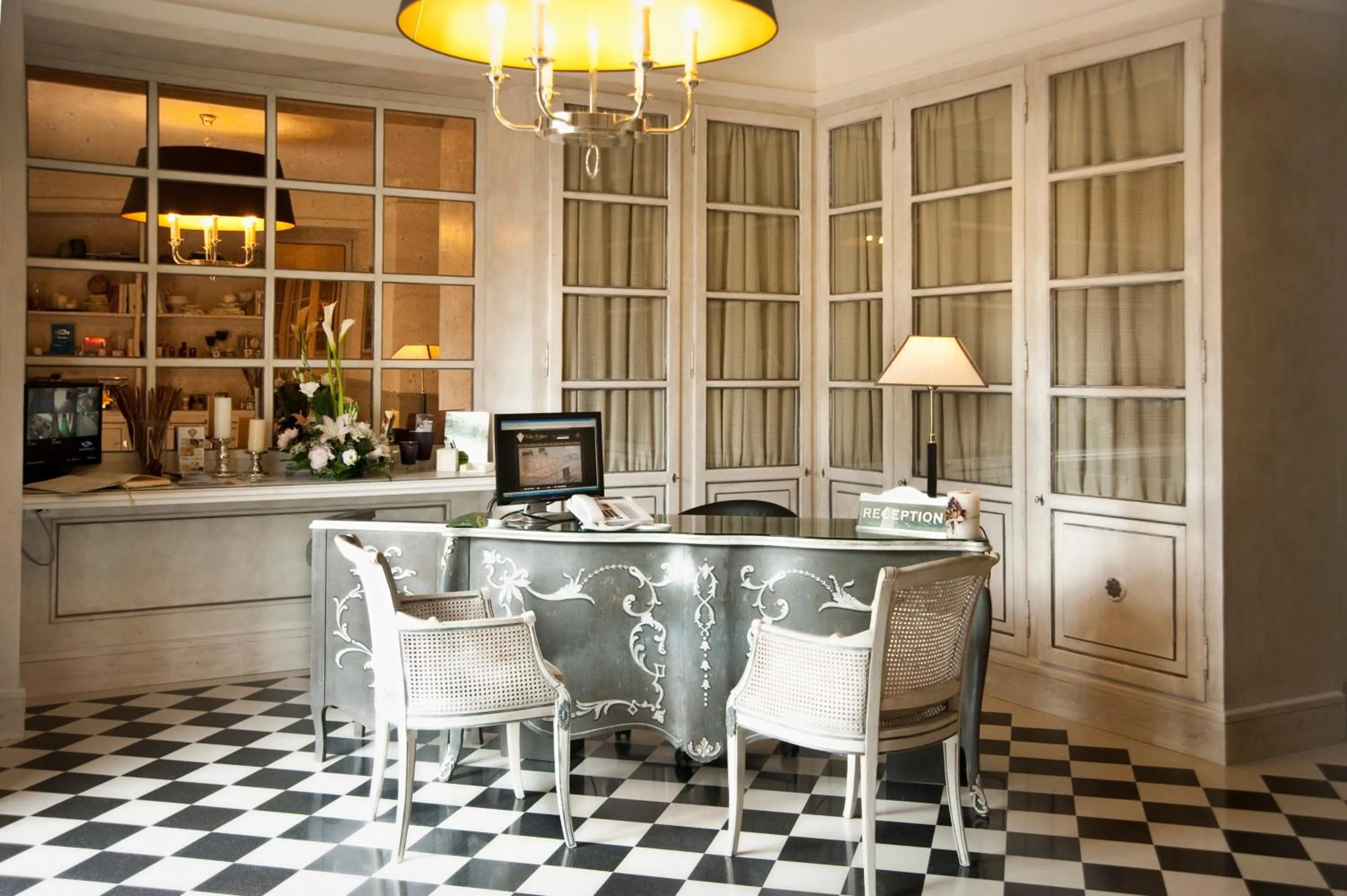 Lobby or reception in Relais Villa Valfiore