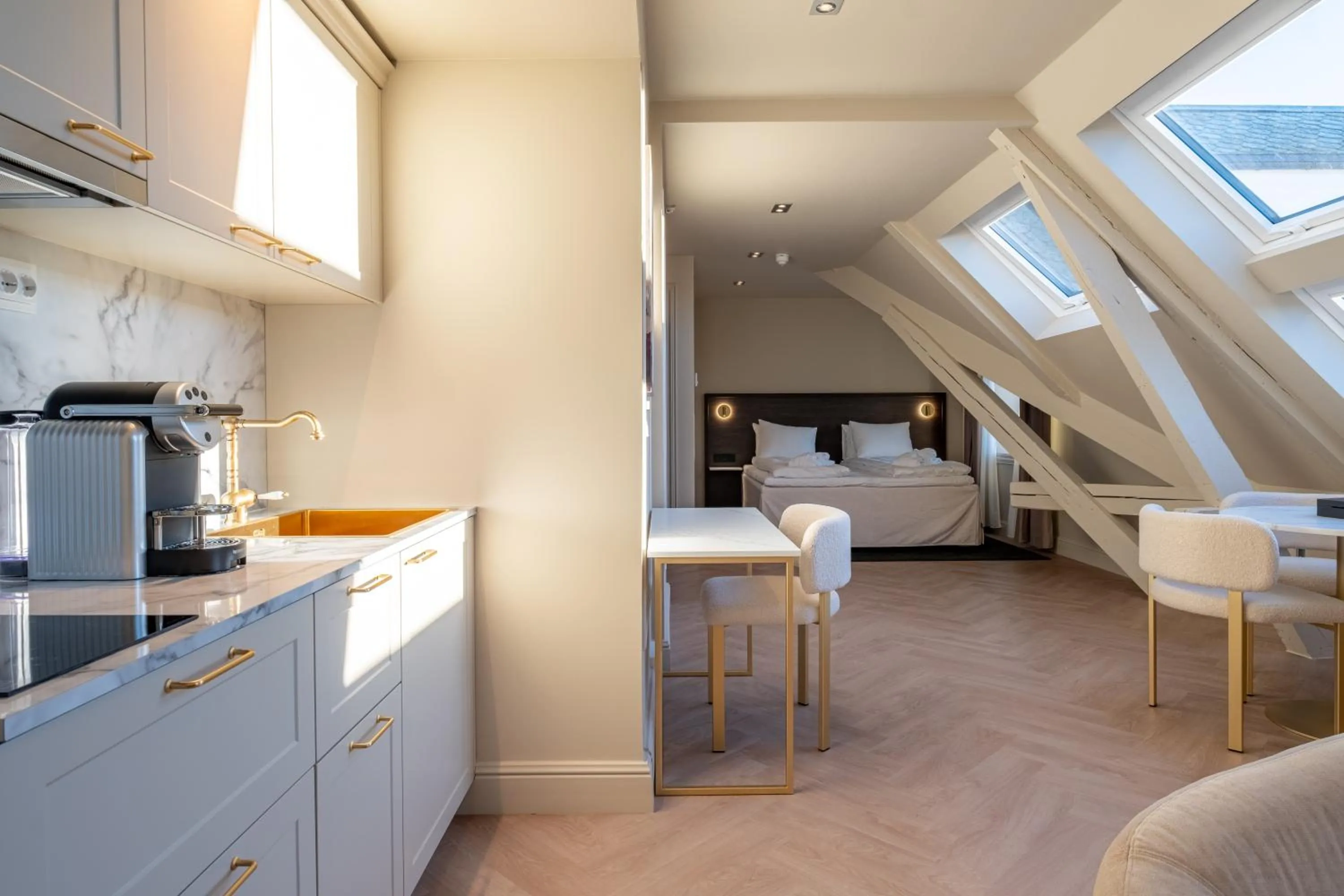 Photo of the whole room in The Villa