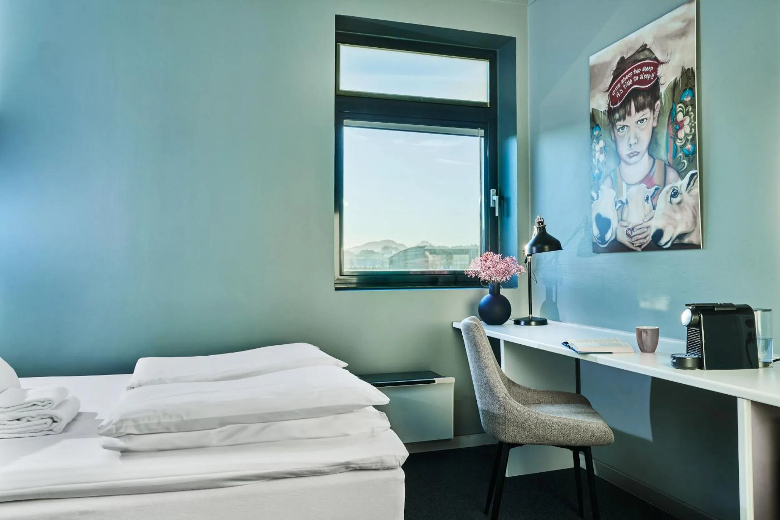 Bedroom, Bed in Smarthotel Forus