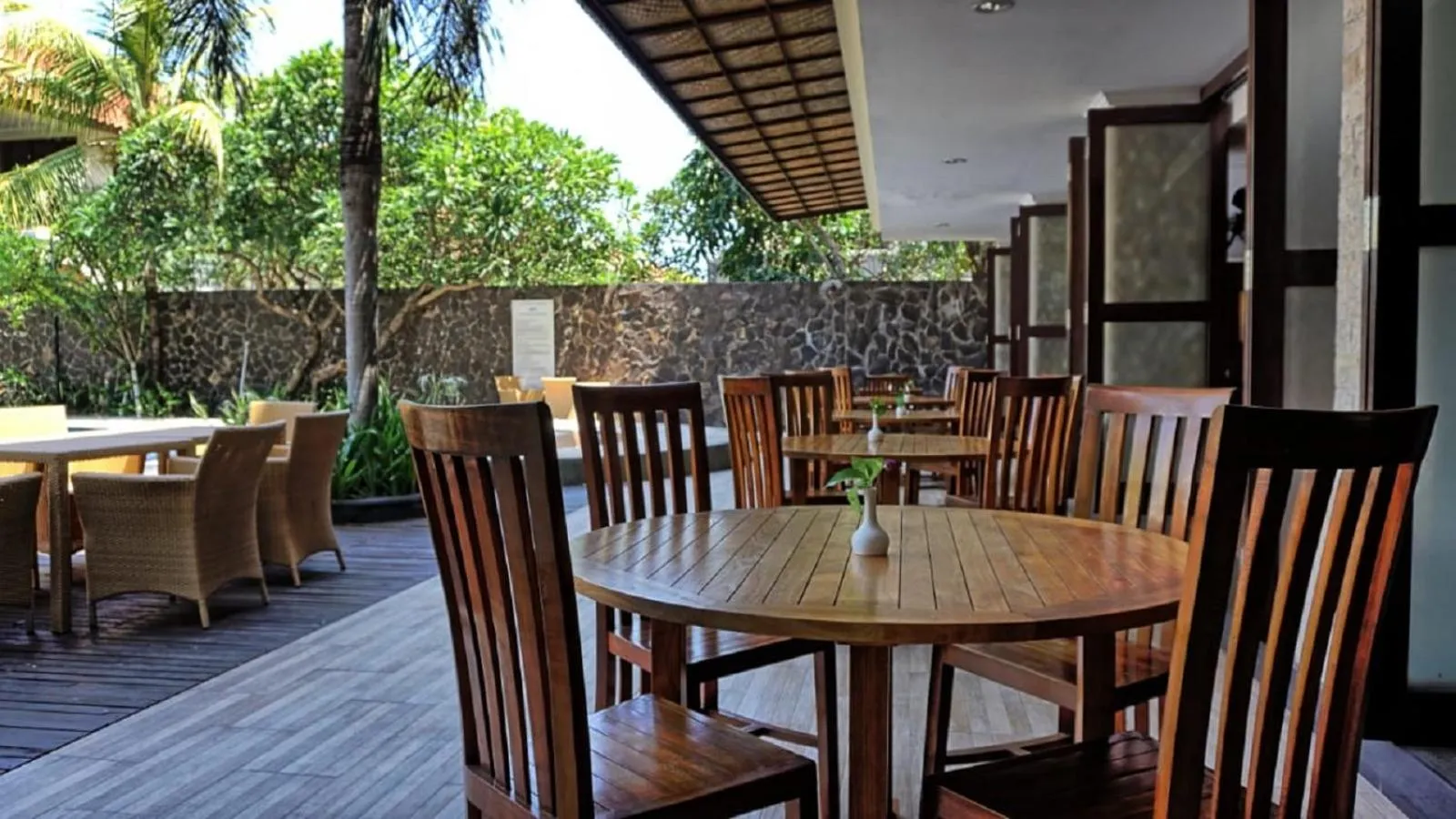 Restaurant/places to eat in Best Western Resort Kuta