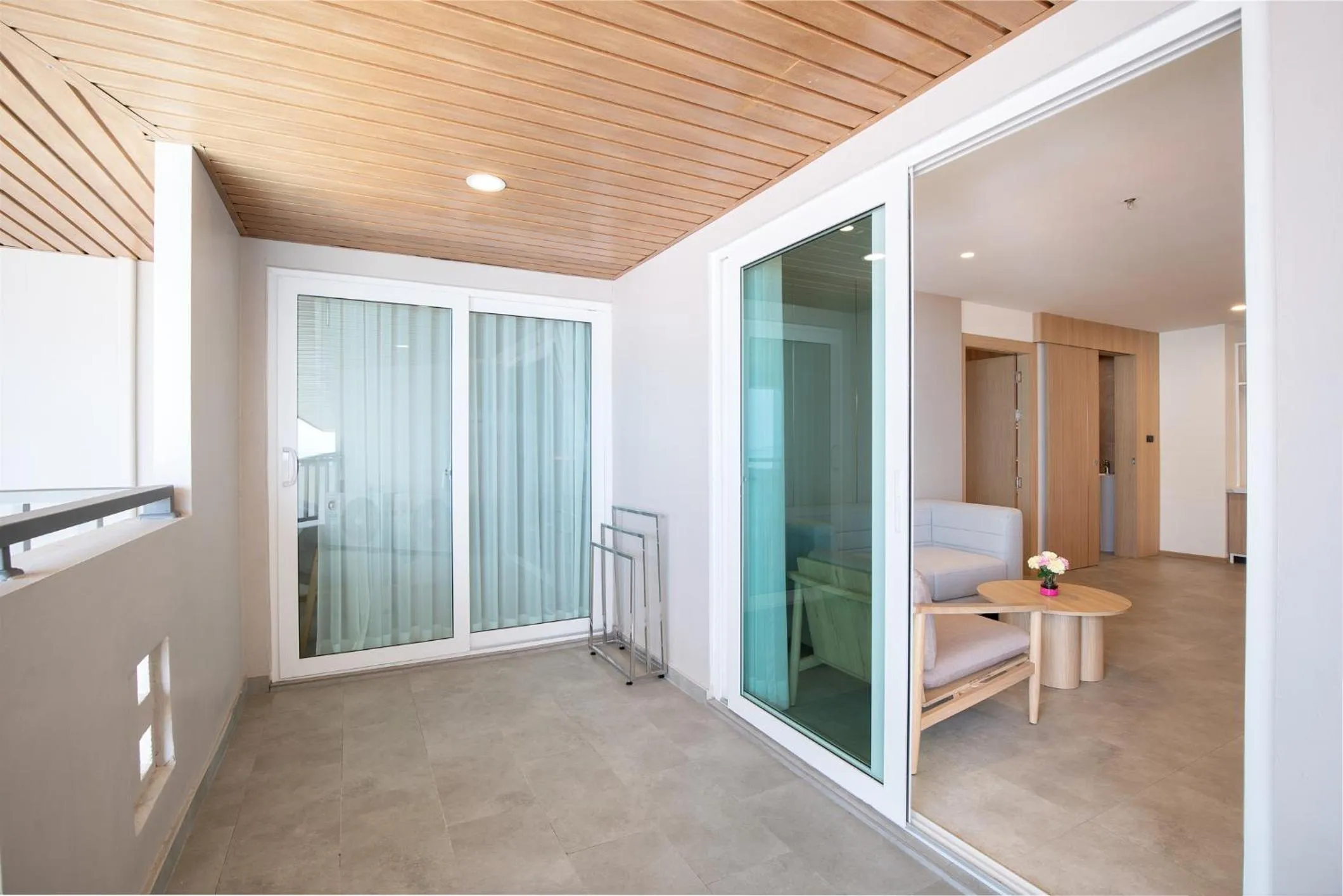 Balcony/Terrace in Jomtien Thani Hotel