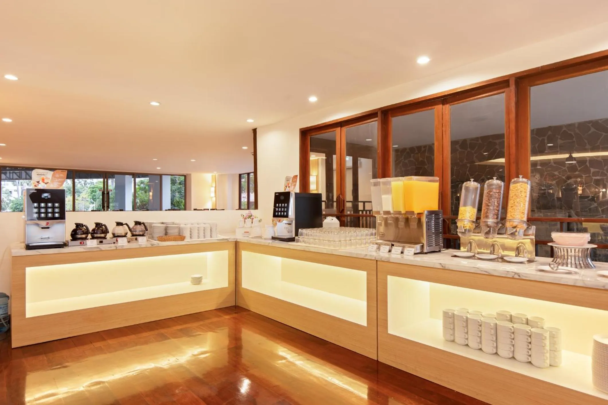 Coffee/tea facilities in Jomtien Thani Hotel