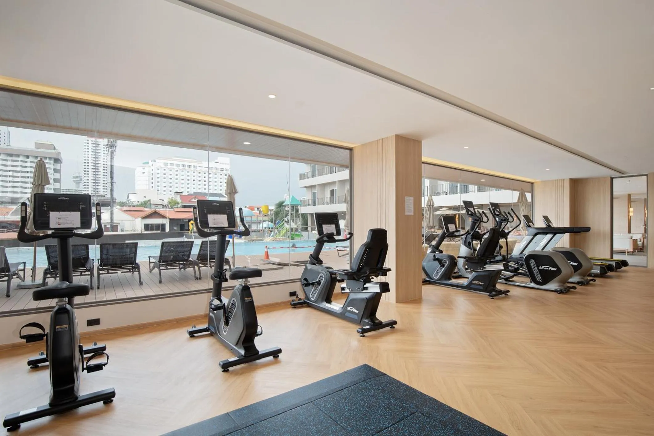 Fitness centre/facilities in Jomtien Thani Hotel