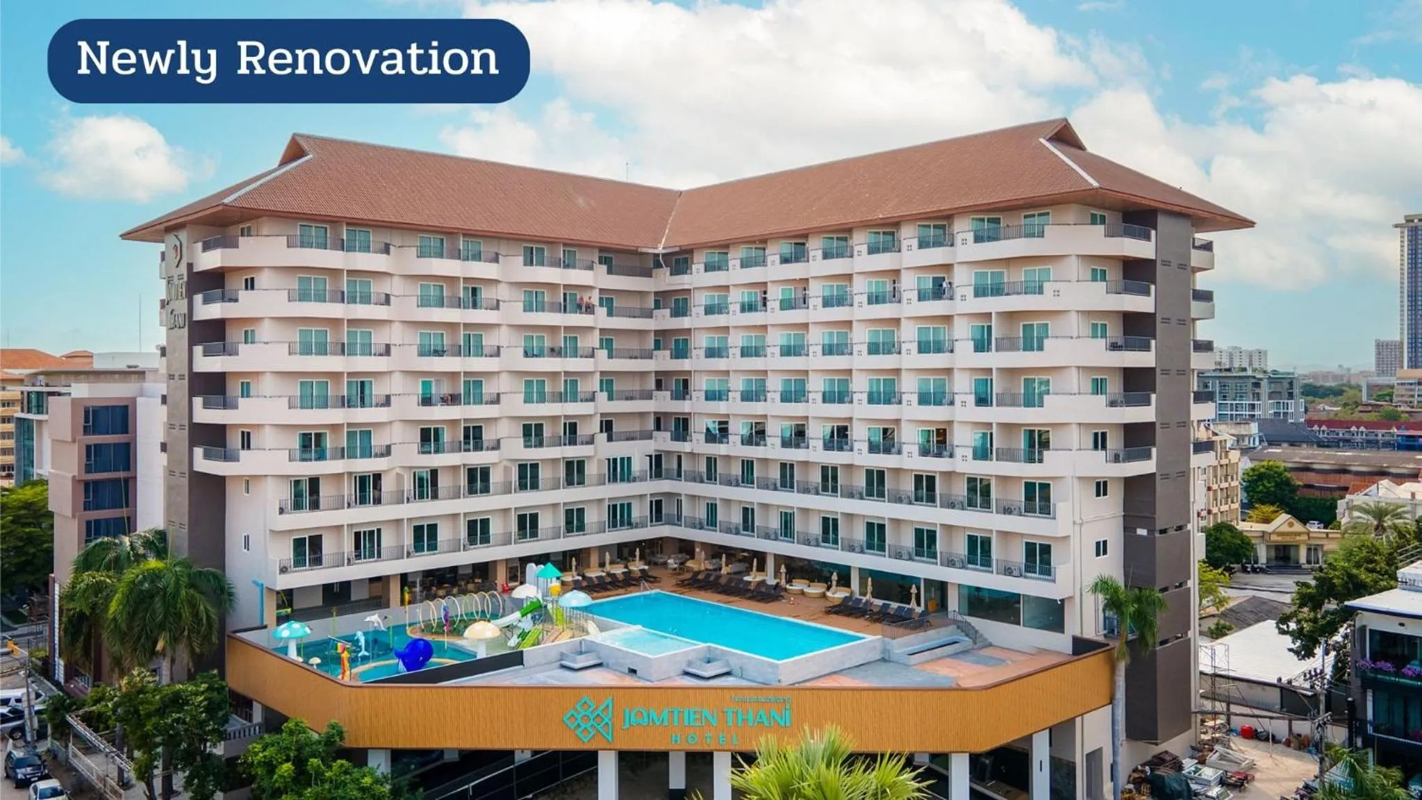 Property building in Jomtien Thani Hotel