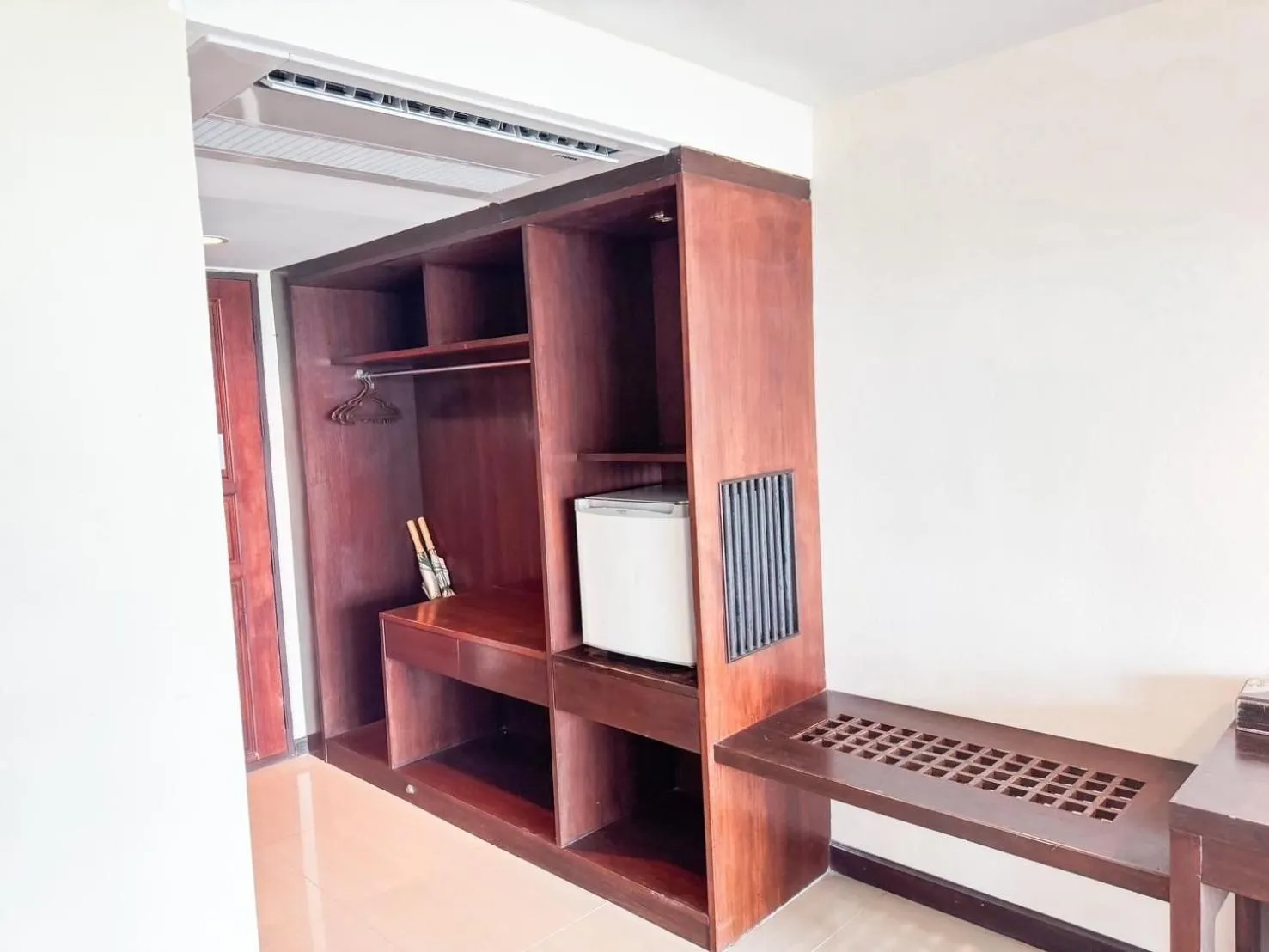 wardrobe in Pattawia Resort & Spa, Pranburi