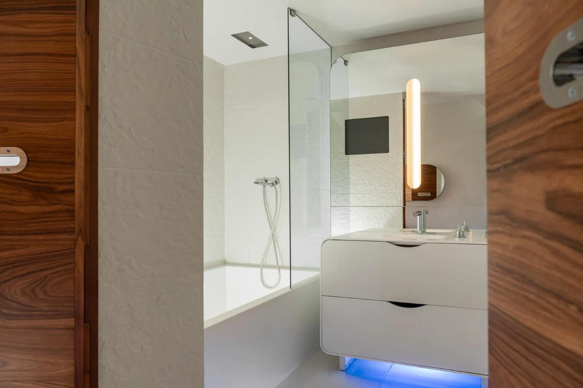 Bathroom in i-Suite Hotel