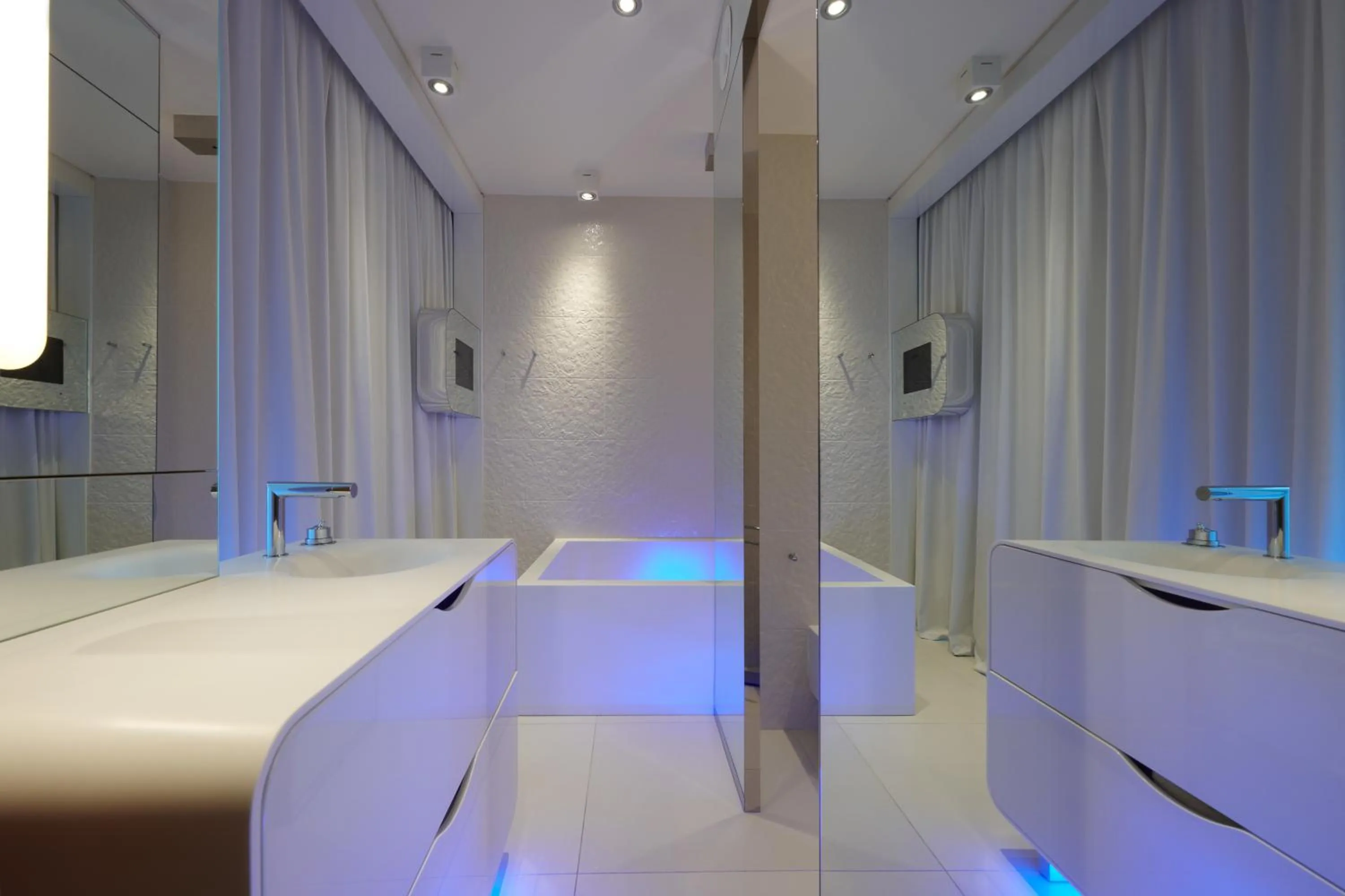 Bathroom in i-Suite Hotel