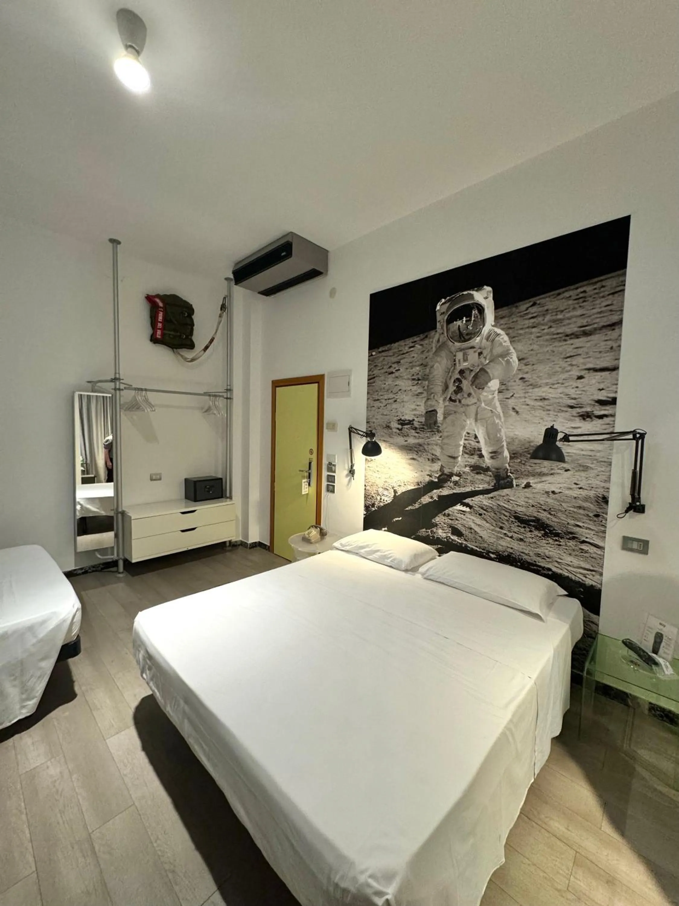 Bedroom in Hotel Perla - The storyhoteller