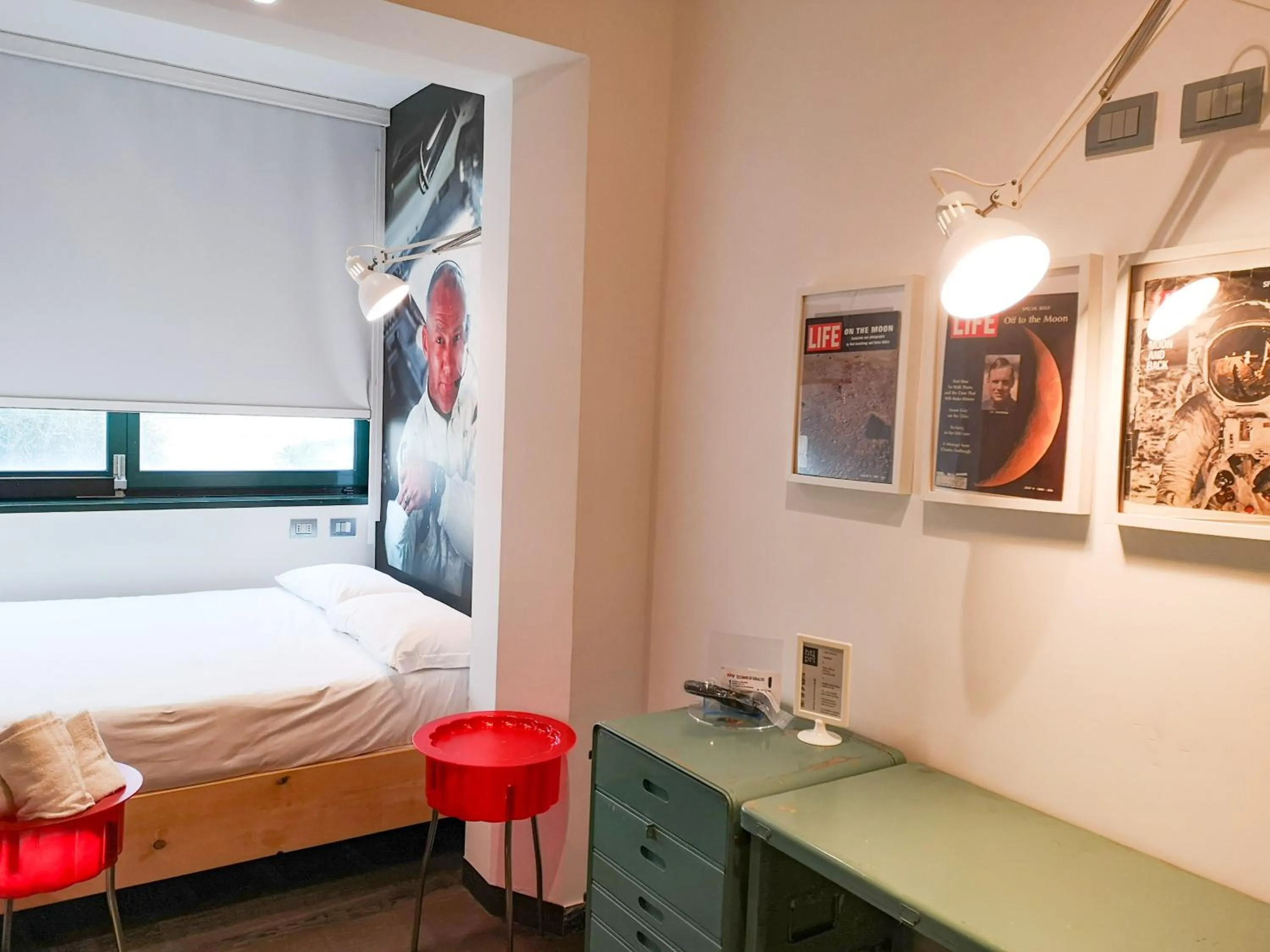 Bed in Hotel Perla - The storyhoteller