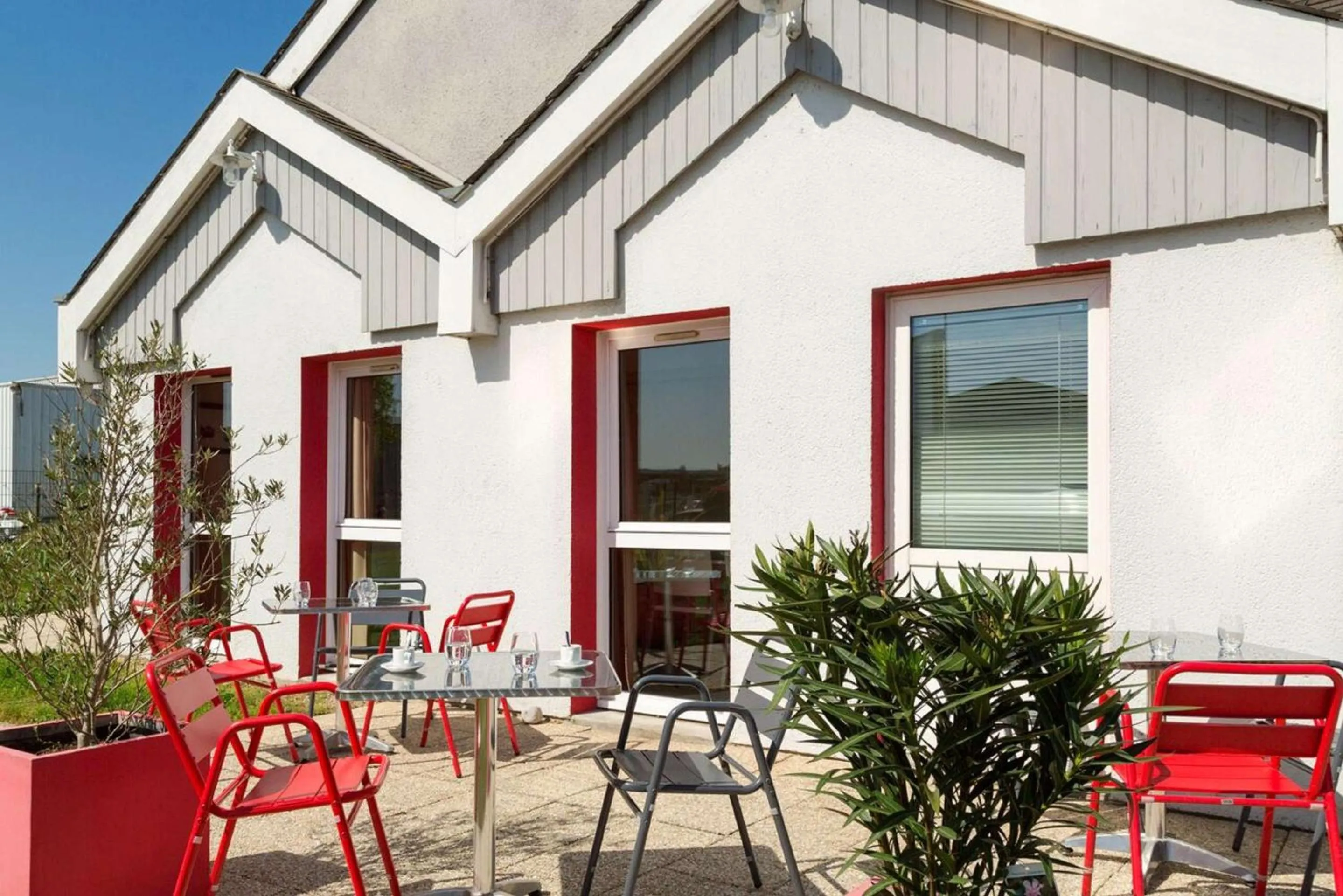 Property building in Sure Hotel by Best Western Nantes Saint-Herblain