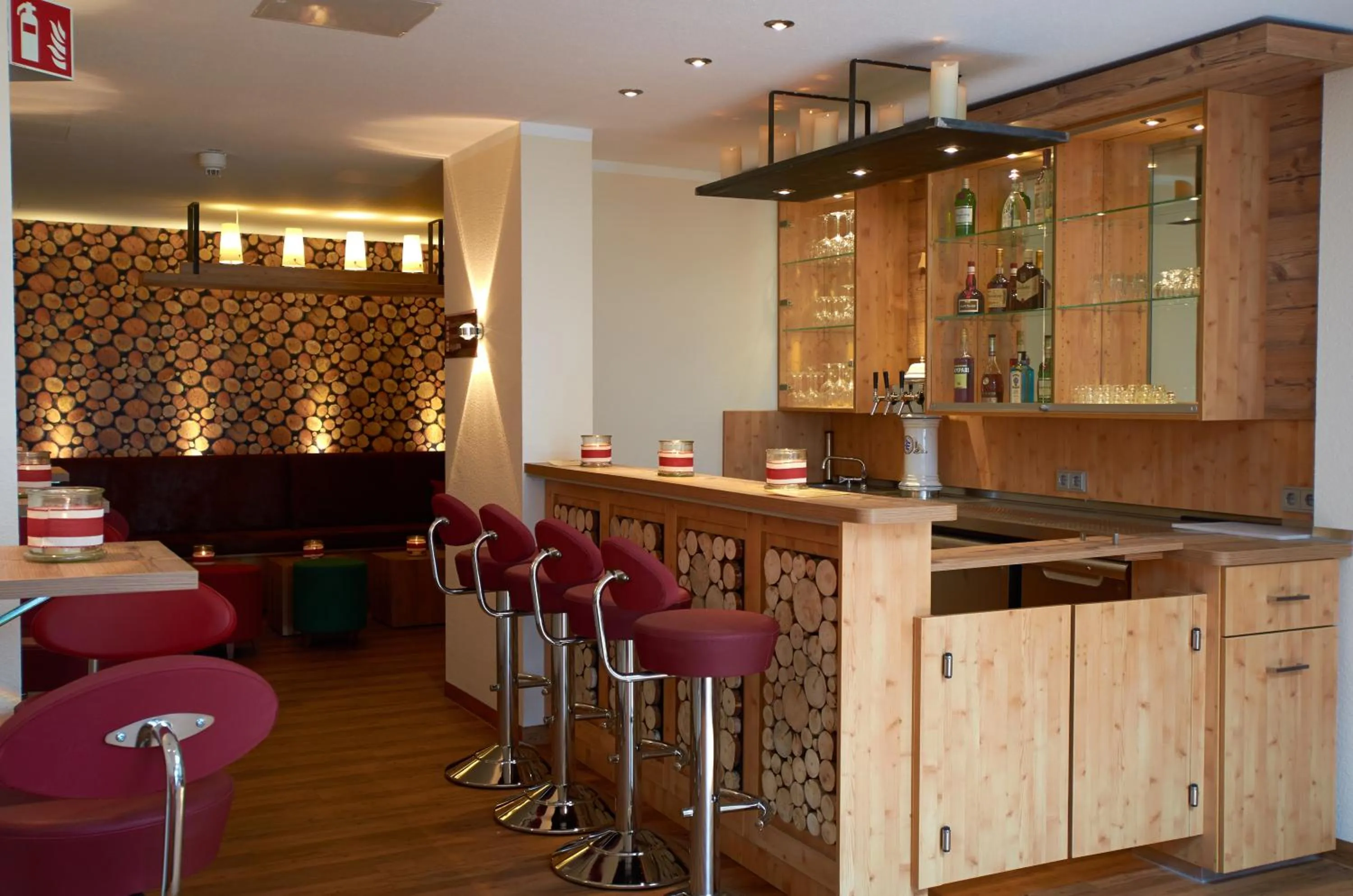 Lounge or bar in Panoramahotel Kühbergalp