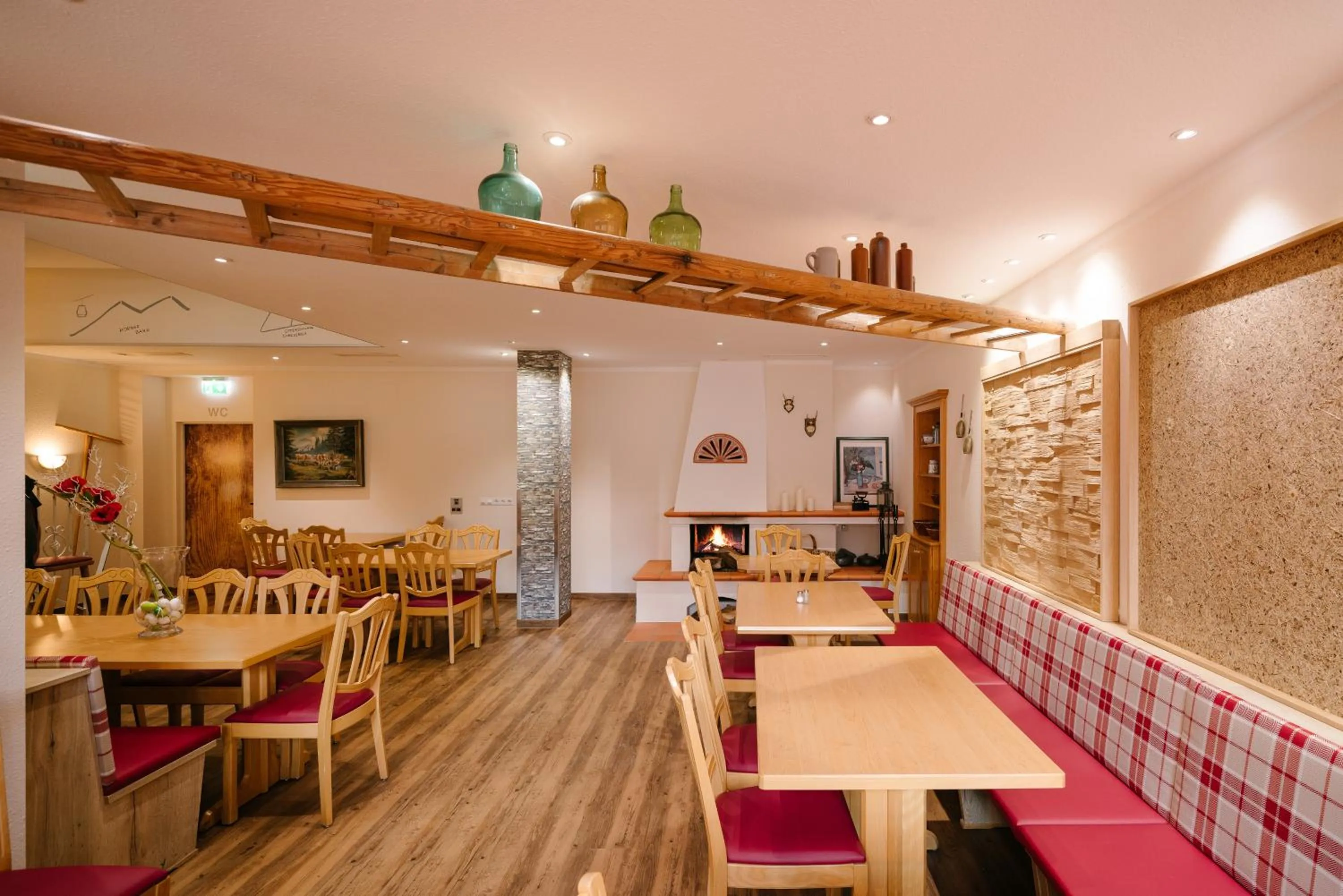 fireplace in Panoramahotel Kühbergalp