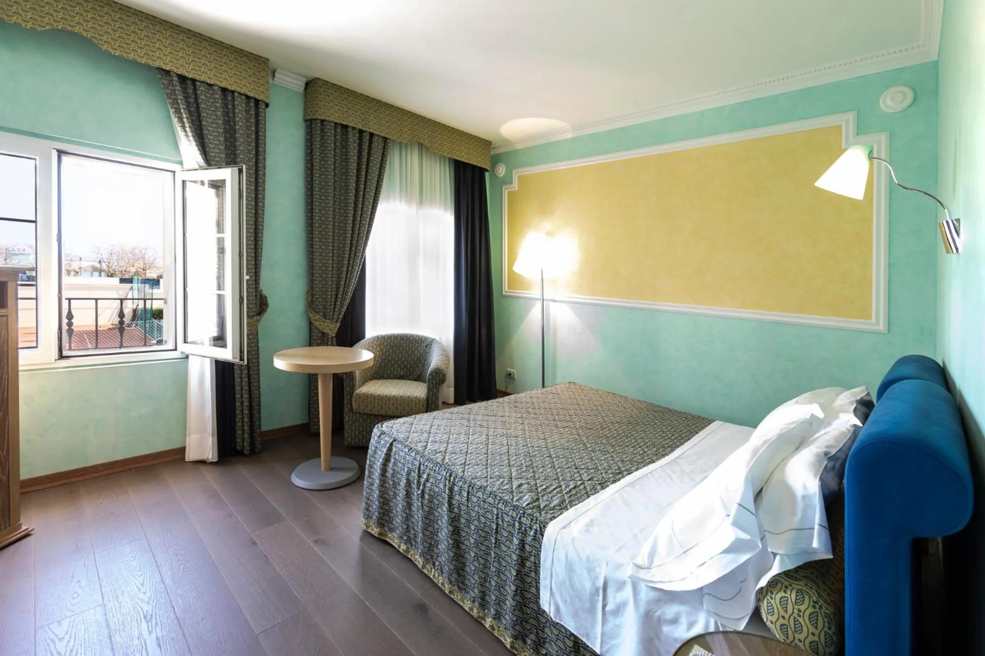 Bedroom, Bed in Grand Hotel Cesenatico