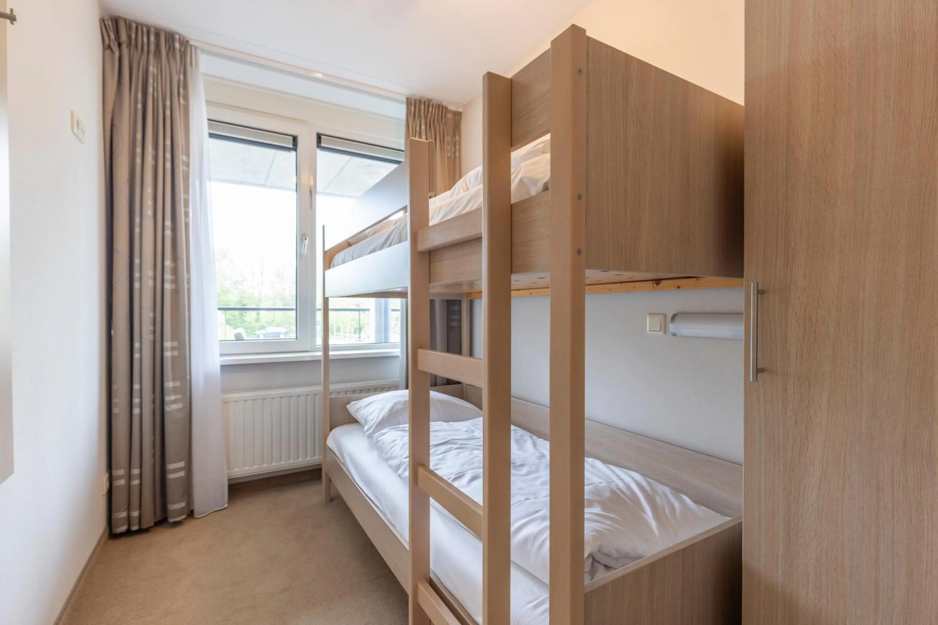 bunk bed, Bed in Fletcher Wellness-Hotel Kamperduinen