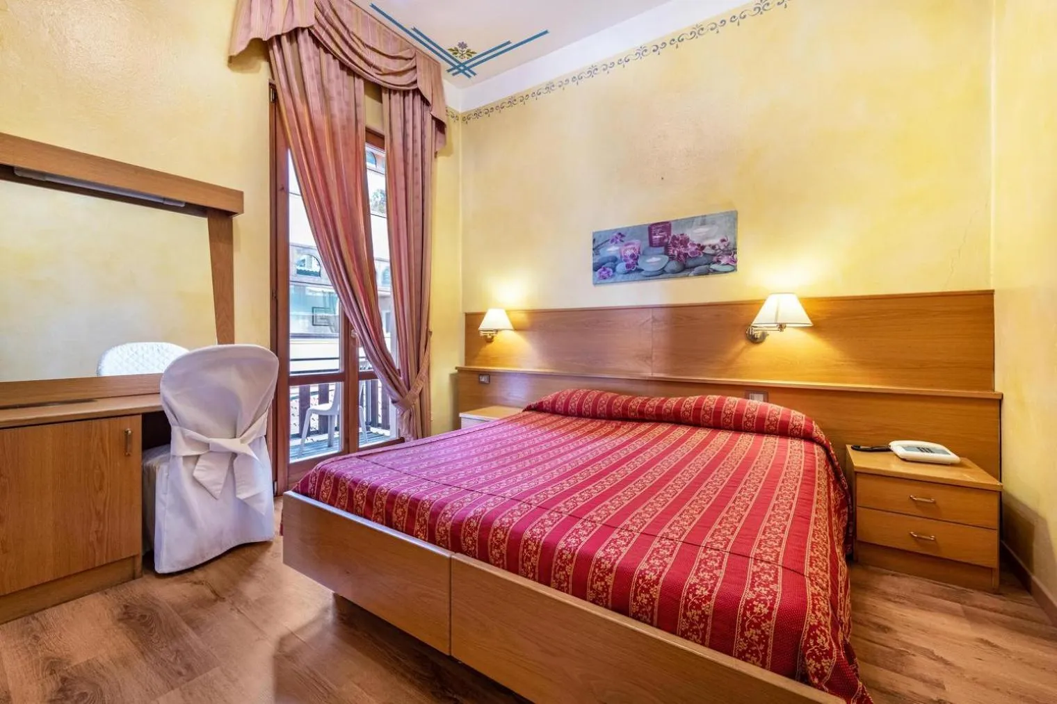 Bedroom, Bed in Garda Sol SPA Hotel & Appartamenti