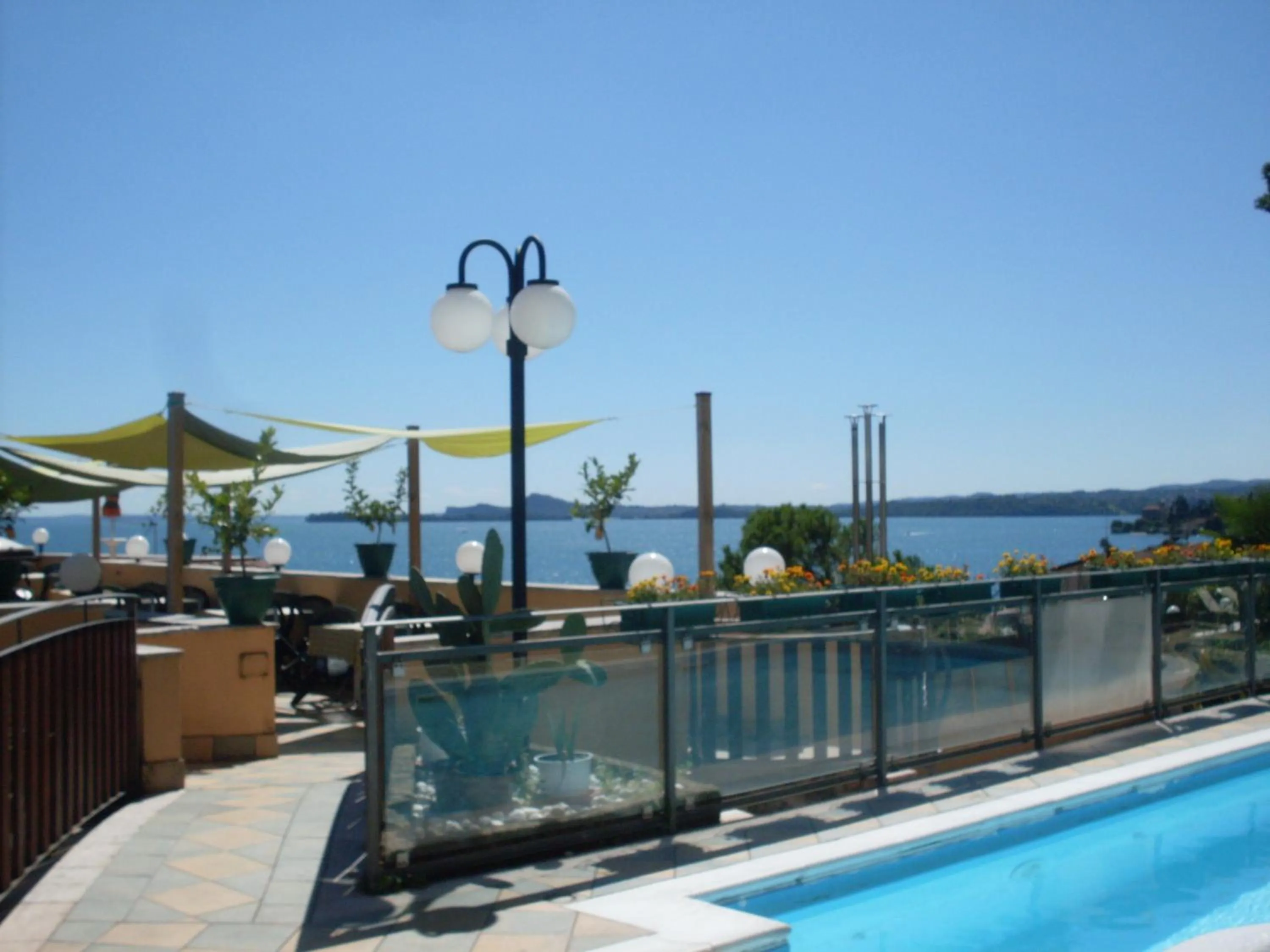 Swimming pool in Garda Sol SPA Hotel & Appartamenti
