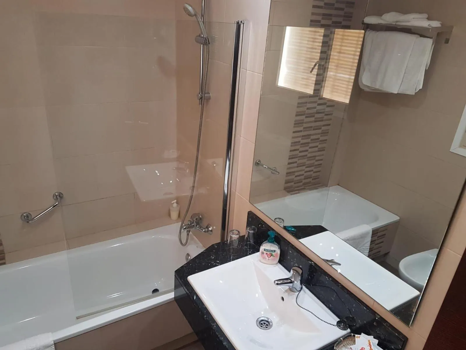 Bathroom in Castilla Guerrero