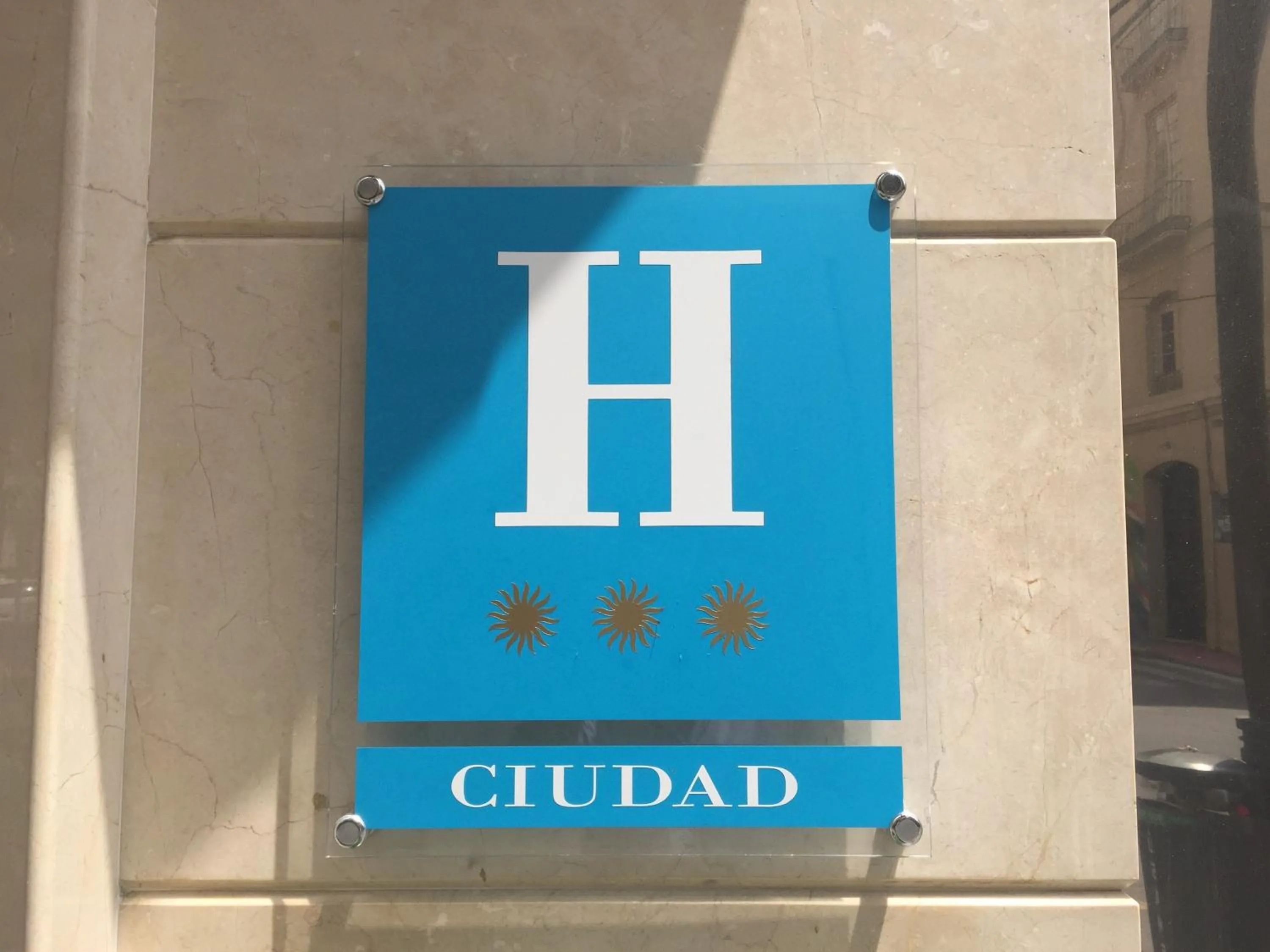 Property logo or sign in Castilla Guerrero