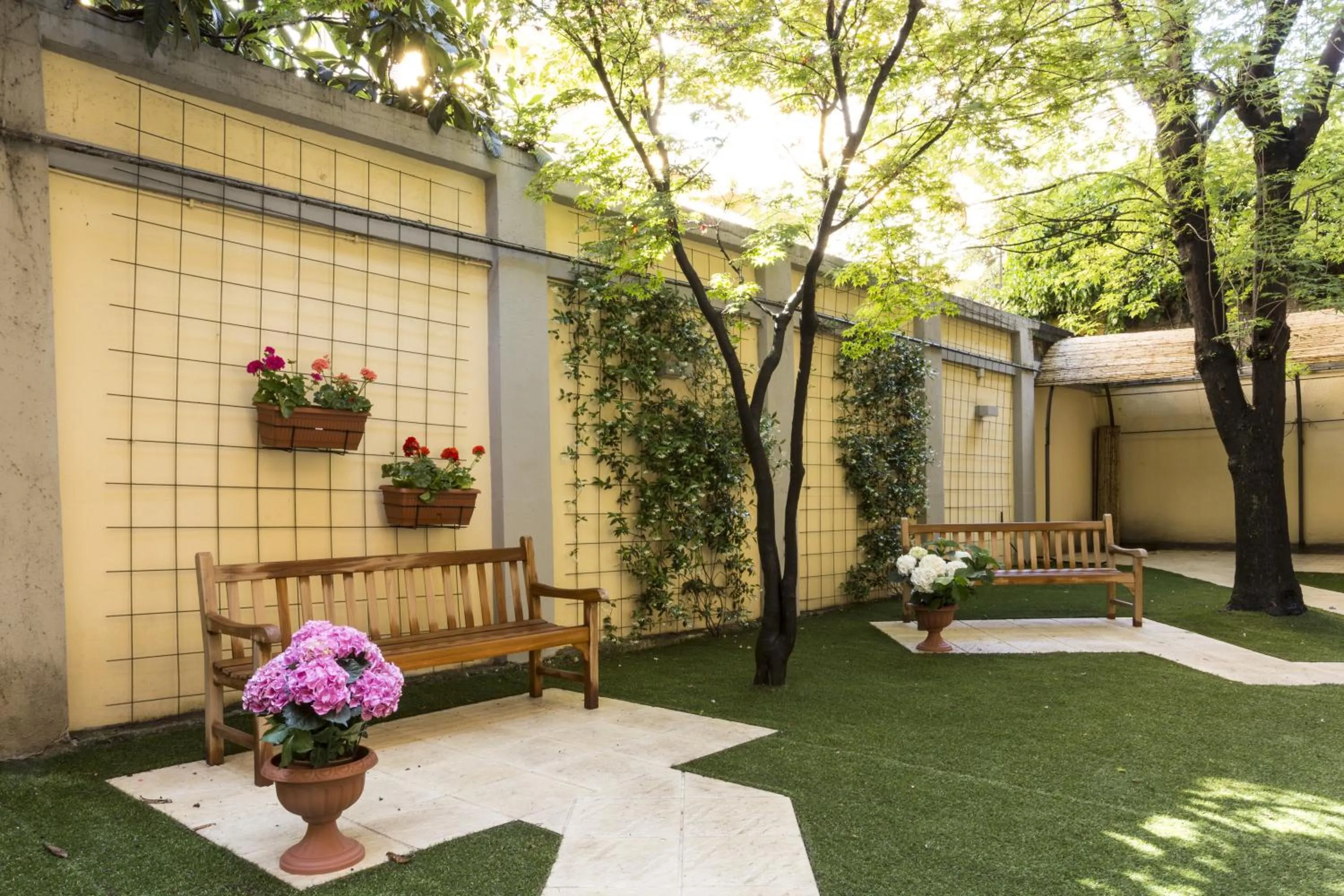 Spring in Hotel & Residence Torino Centro - Stazione Porta Susa