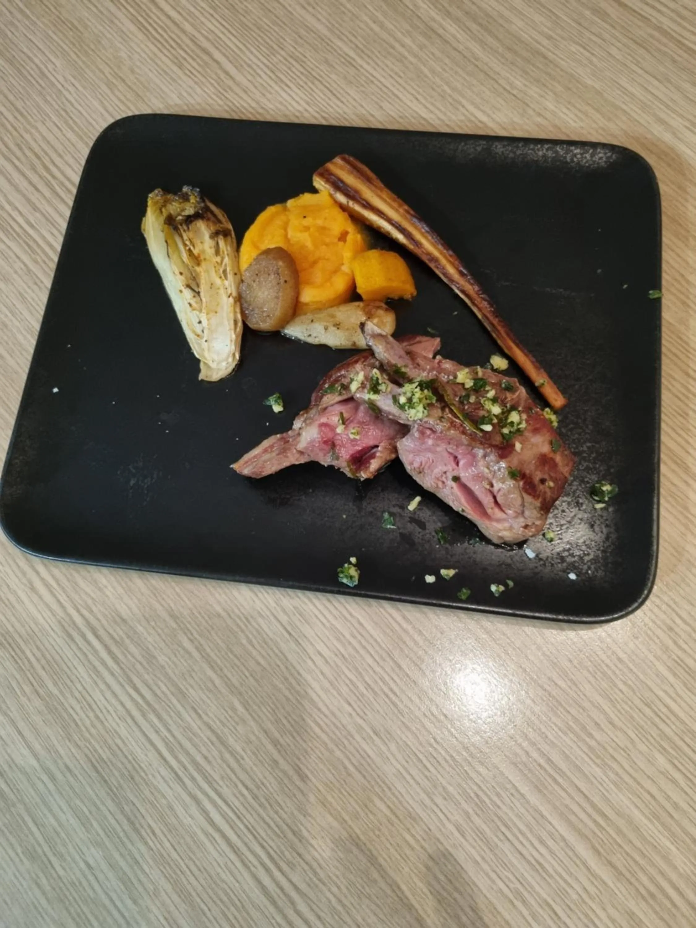 Restaurant/places to eat in Logis hôtel restaurant les Carillons