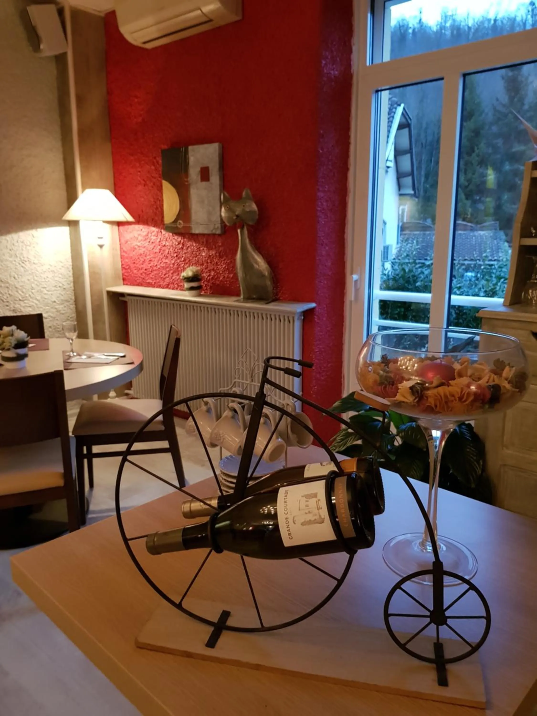 Decorative detail in Logis hôtel restaurant les Carillons