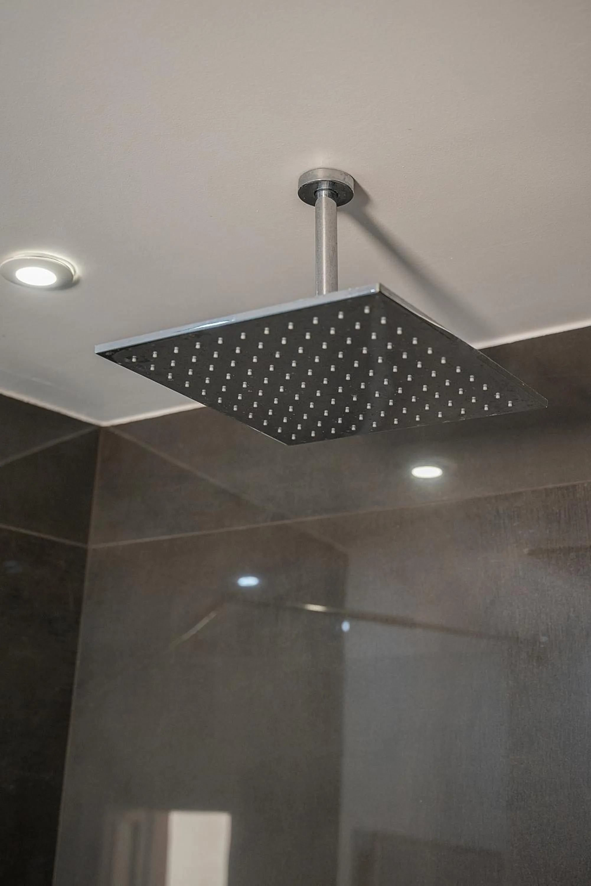 Shower in Vranas Ambiance Hotel