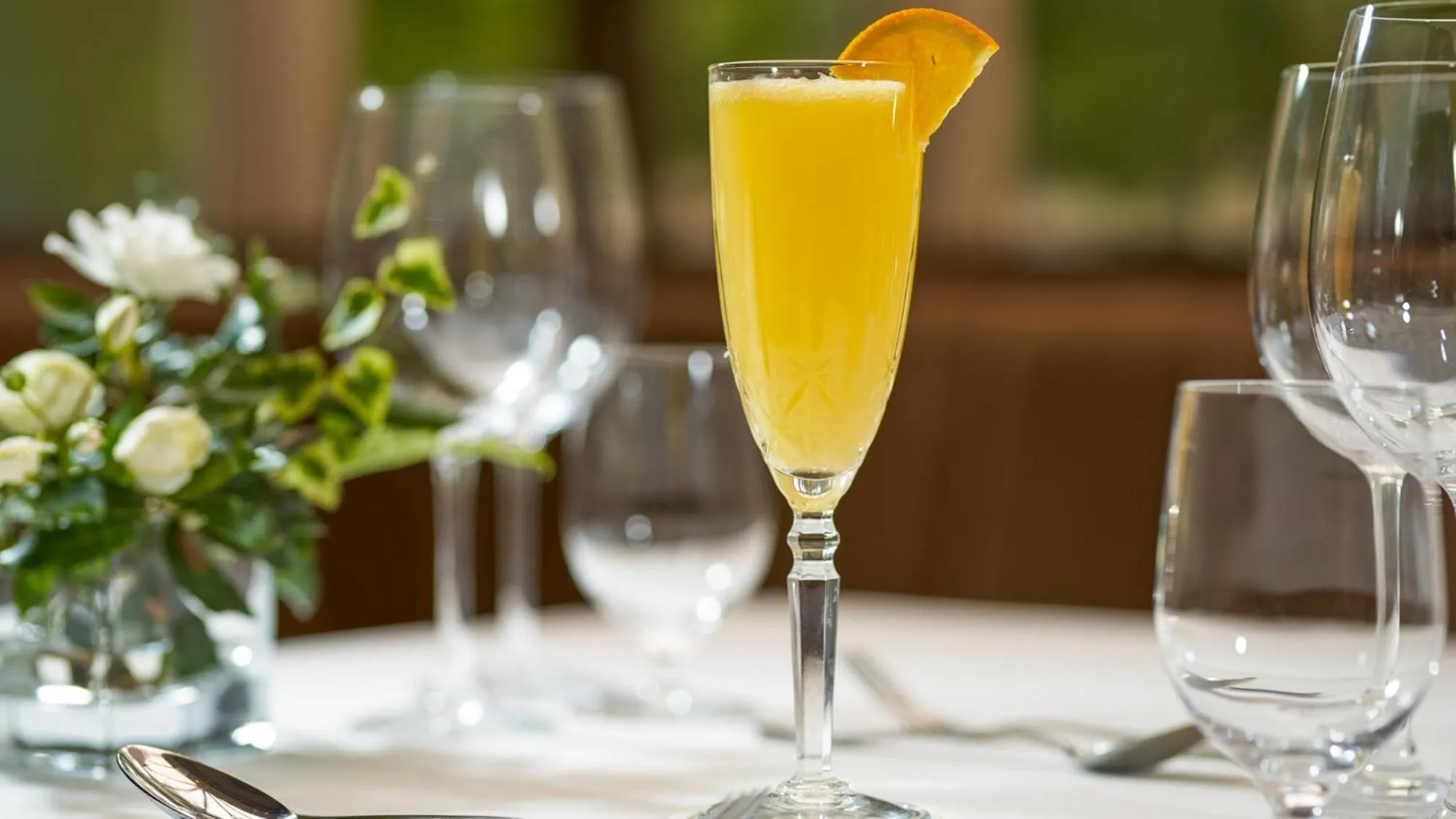 Lounge or bar in InterContinental Dublin by IHG