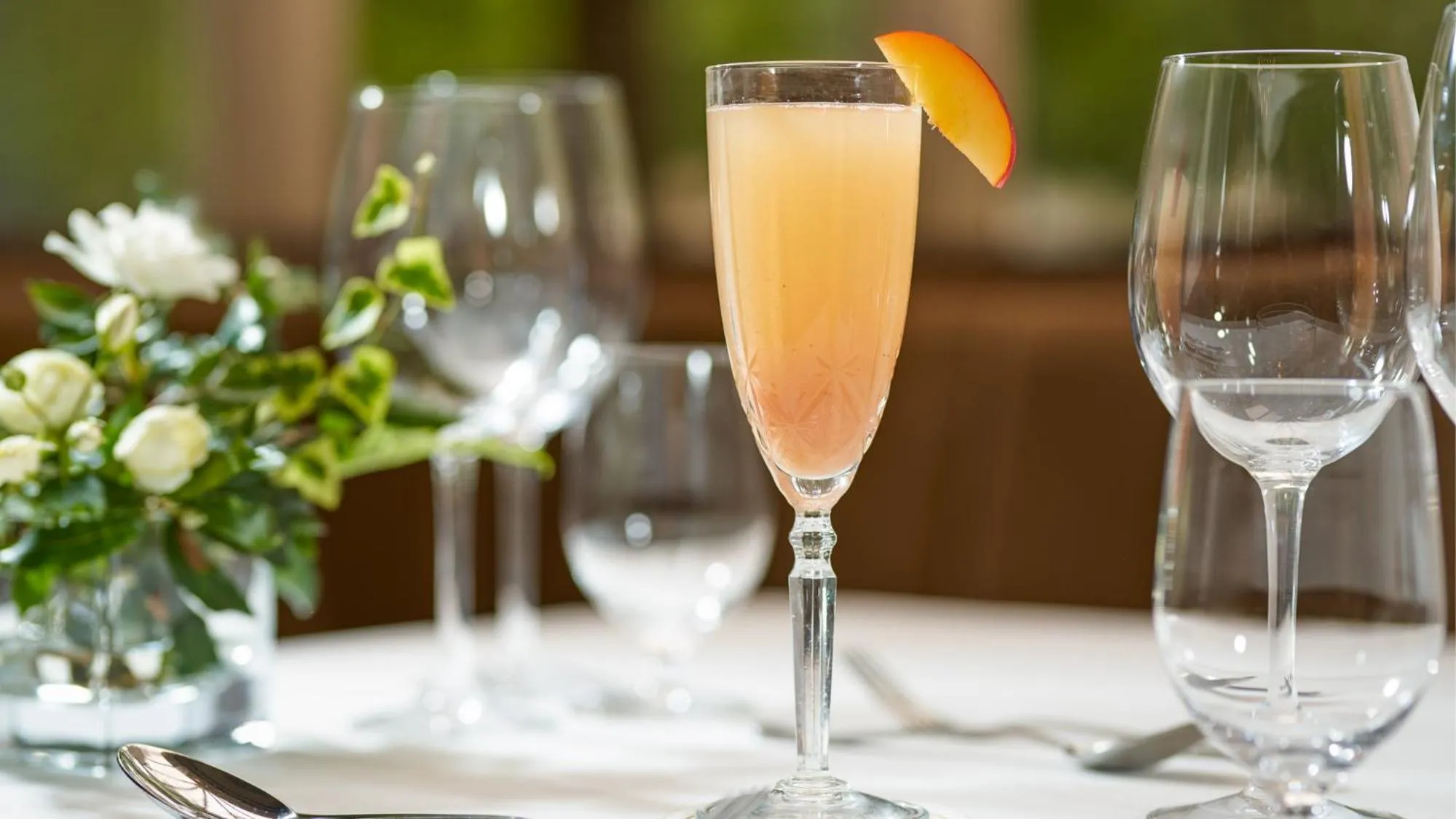 Lounge or bar in InterContinental Dublin by IHG