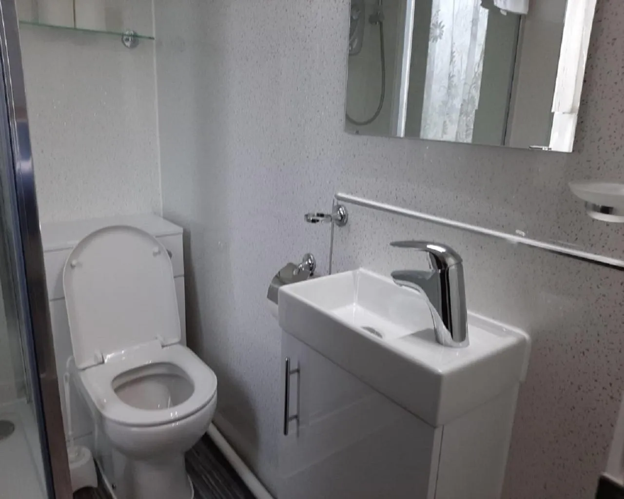 Bathroom in Seacroft Guest House