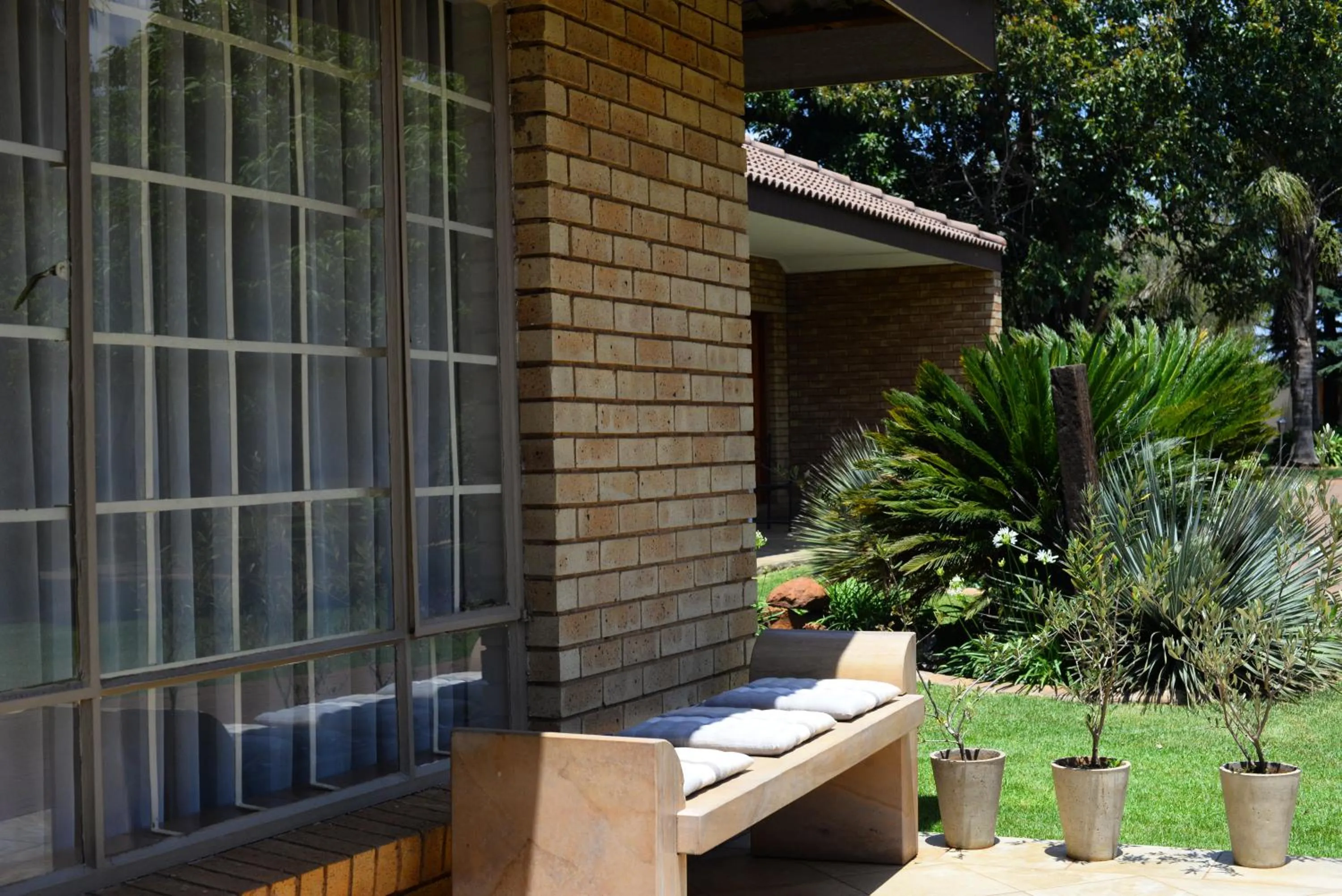 Seating area in Avant Garde Lodge