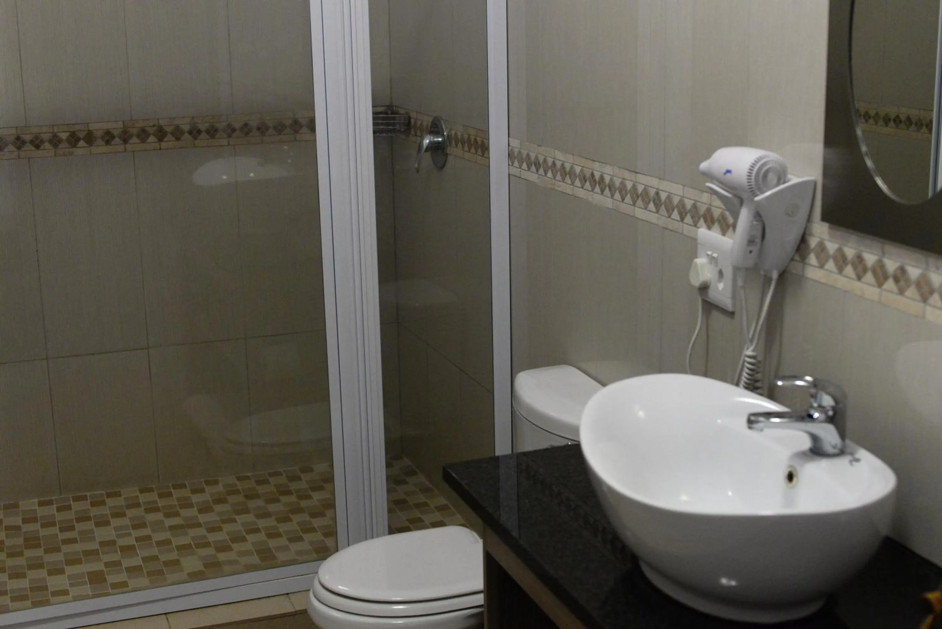 Shower in Avant Garde Lodge