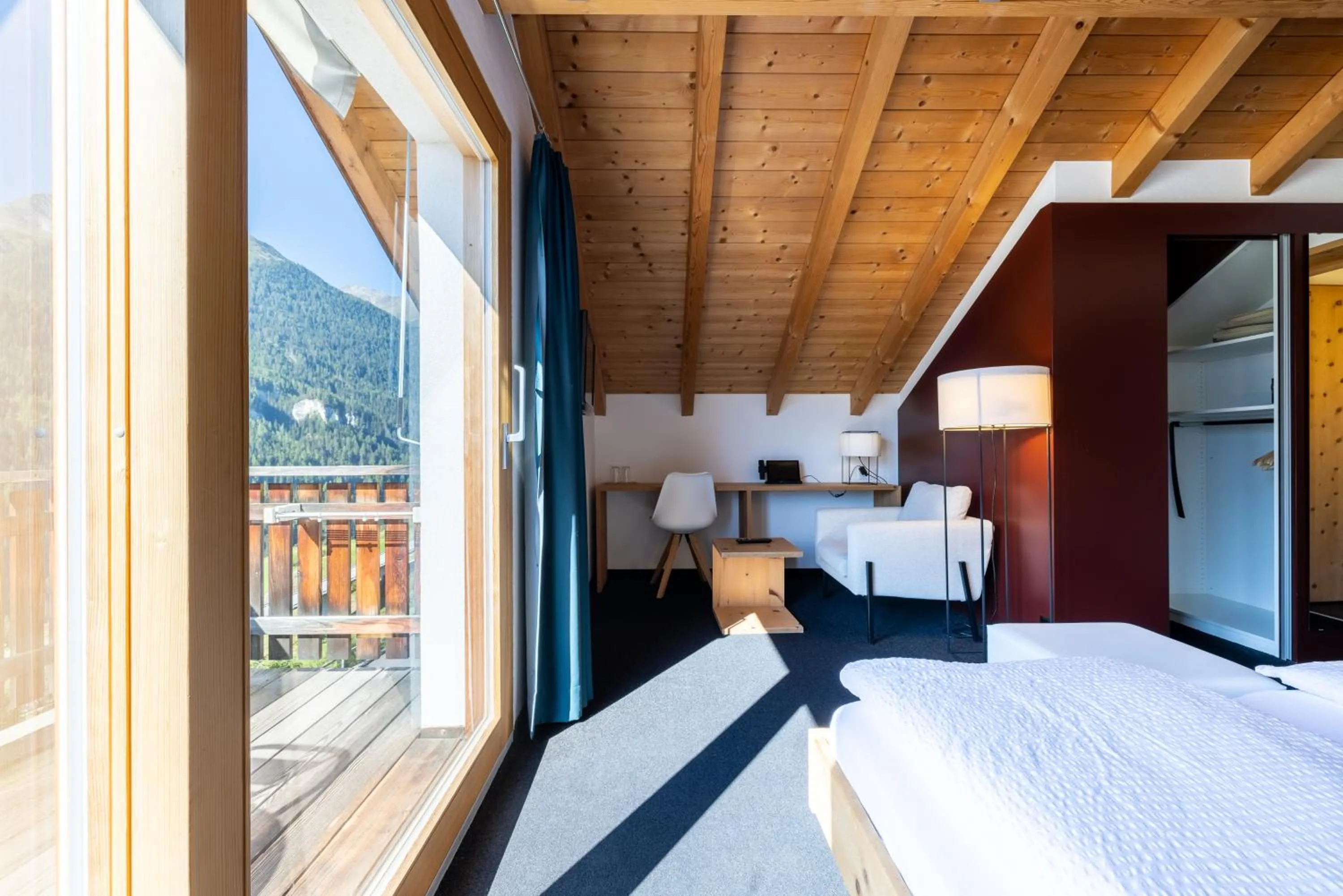 Bed in Schorta's Alvetern - Boutique Hotel