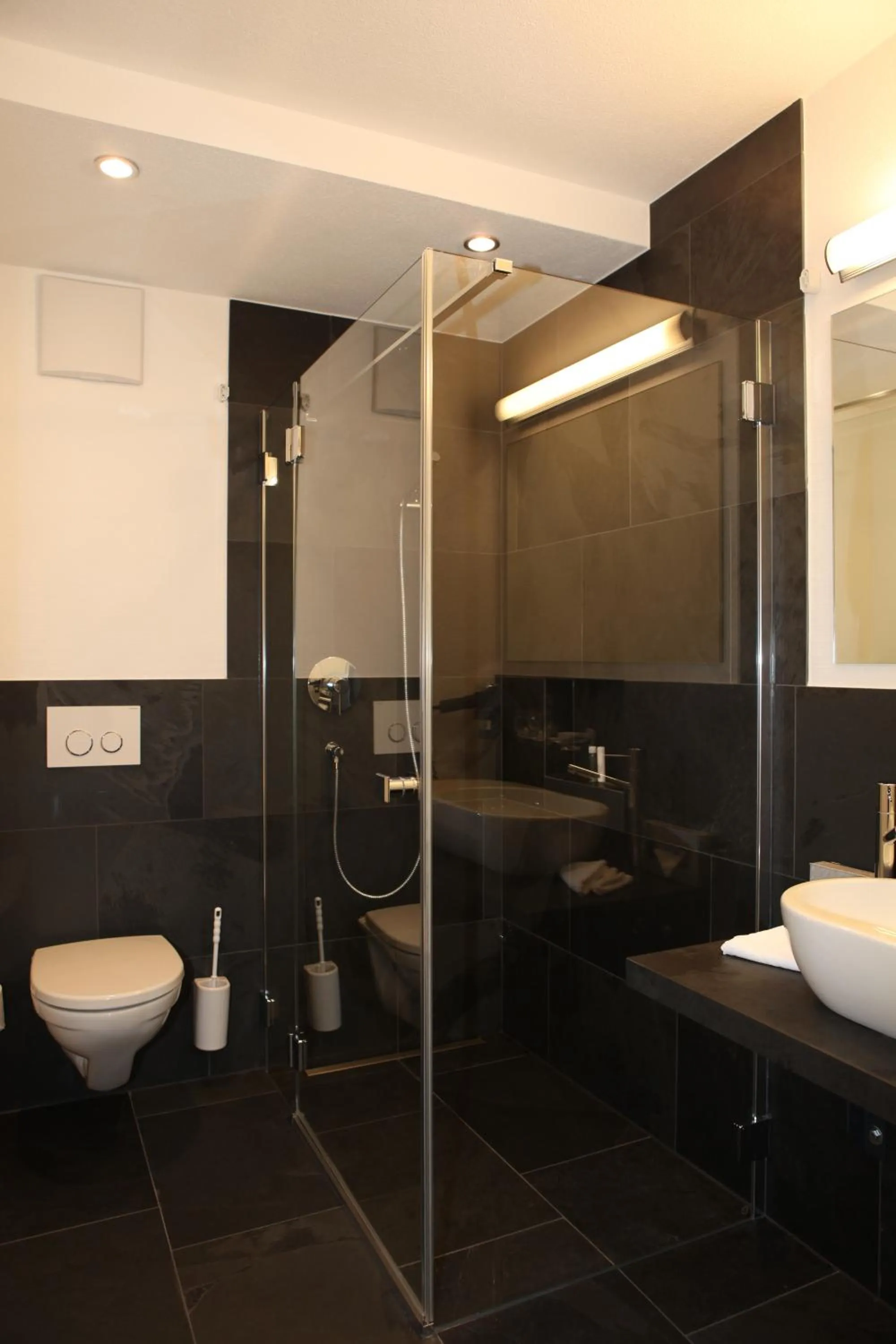 Bathroom in Schorta's Alvetern - Boutique Hotel