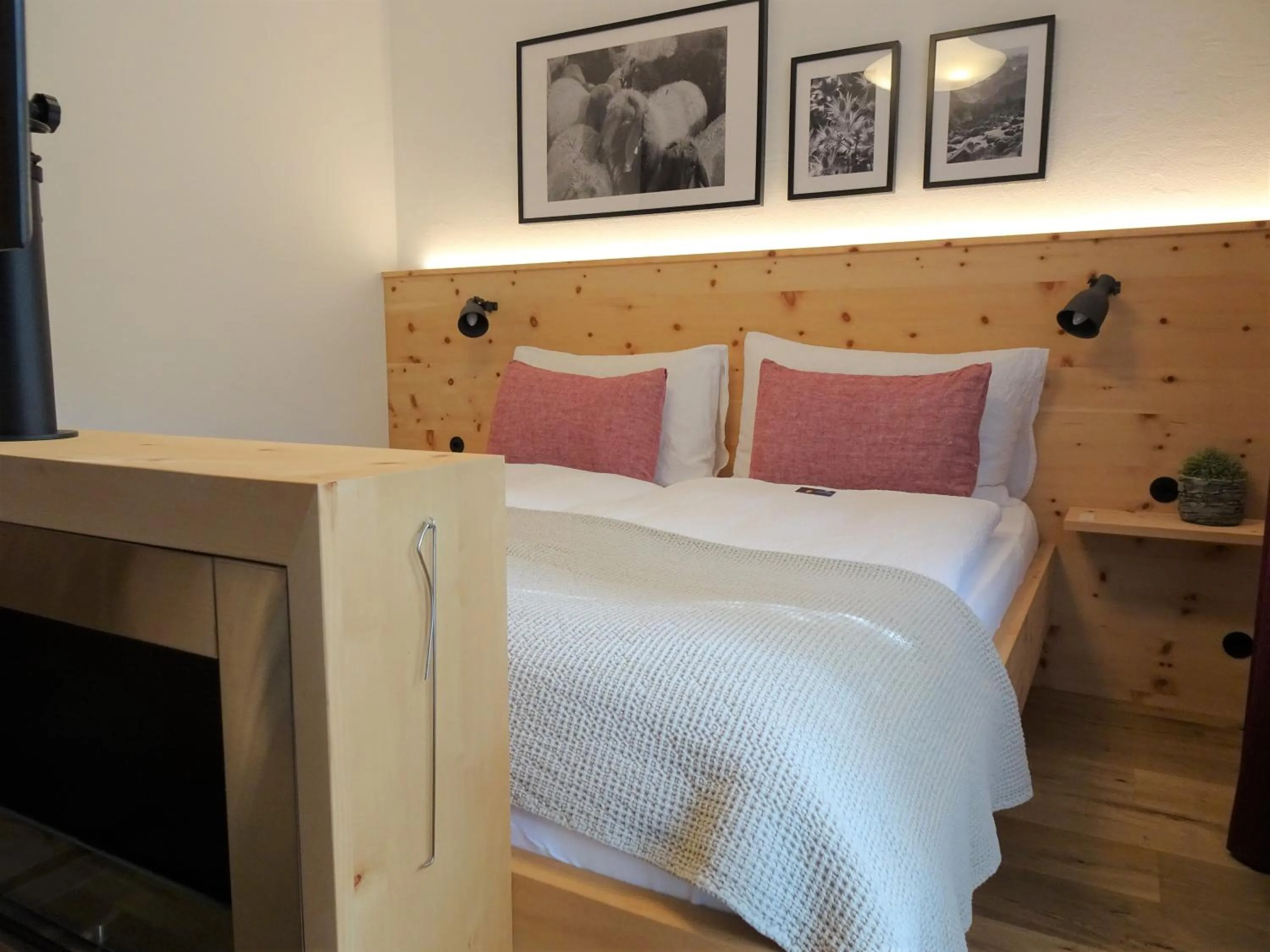 Bed in Schorta's Alvetern - Boutique Hotel