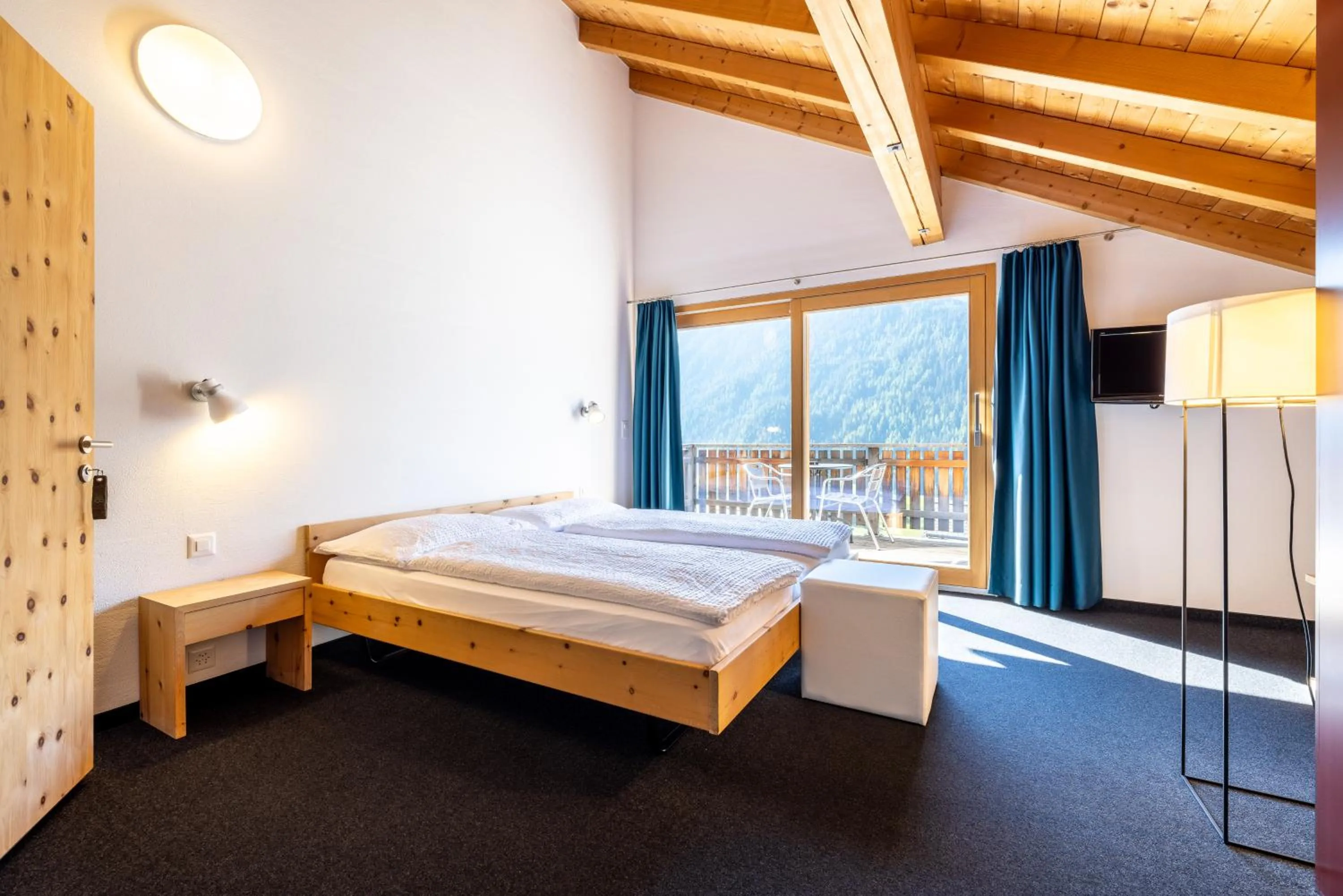 Bed in Schorta's Alvetern - Boutique Hotel