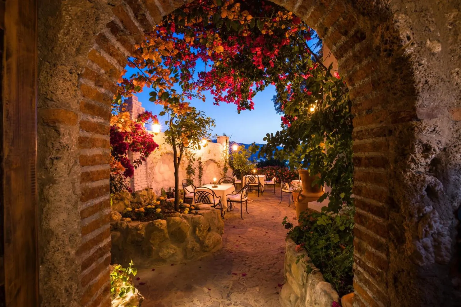 Patio in Dar Echchaouen Maison d'Hôtes & Riad
