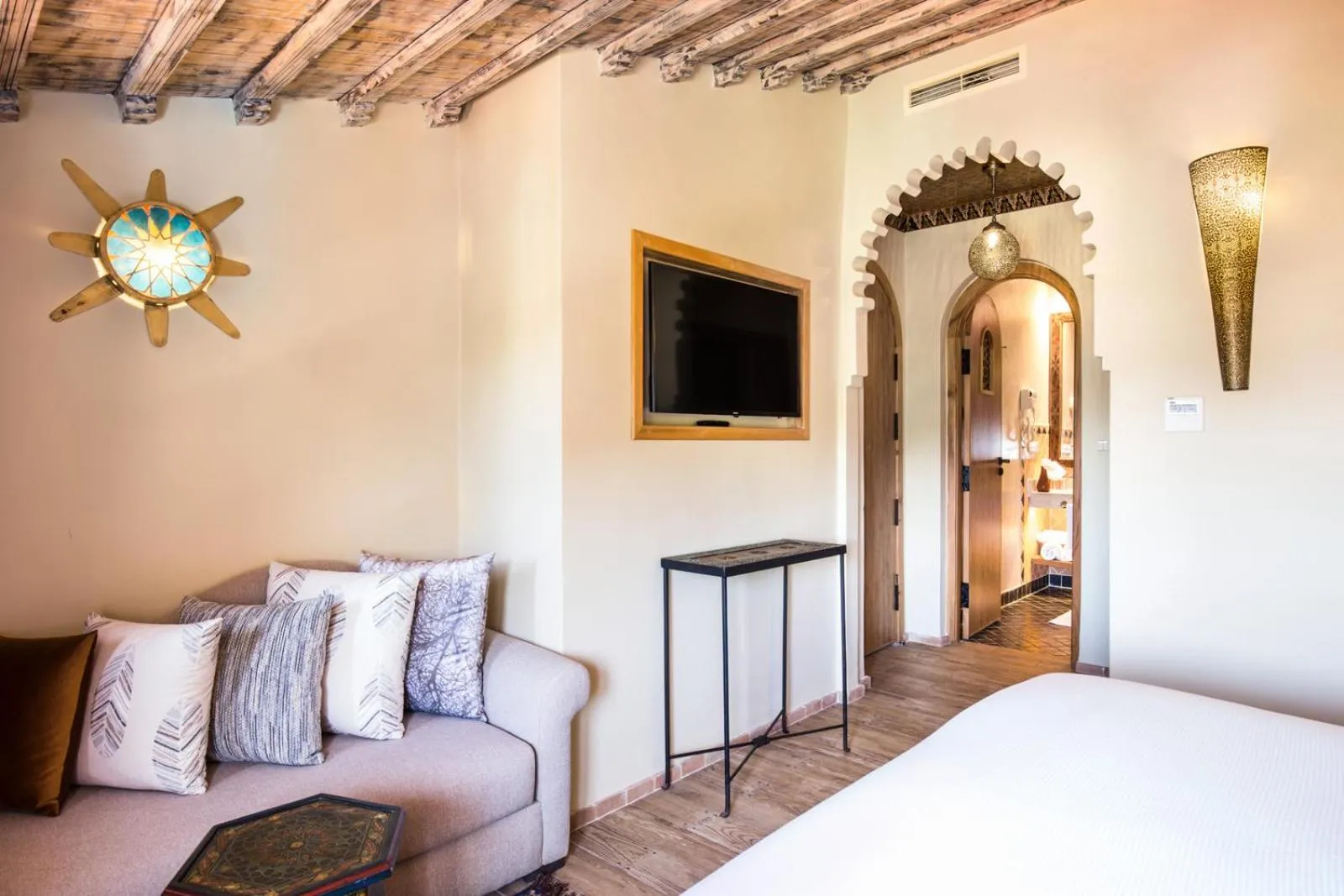 Living room, Bed in Dar Echchaouen Maison d'Hôtes & Riad