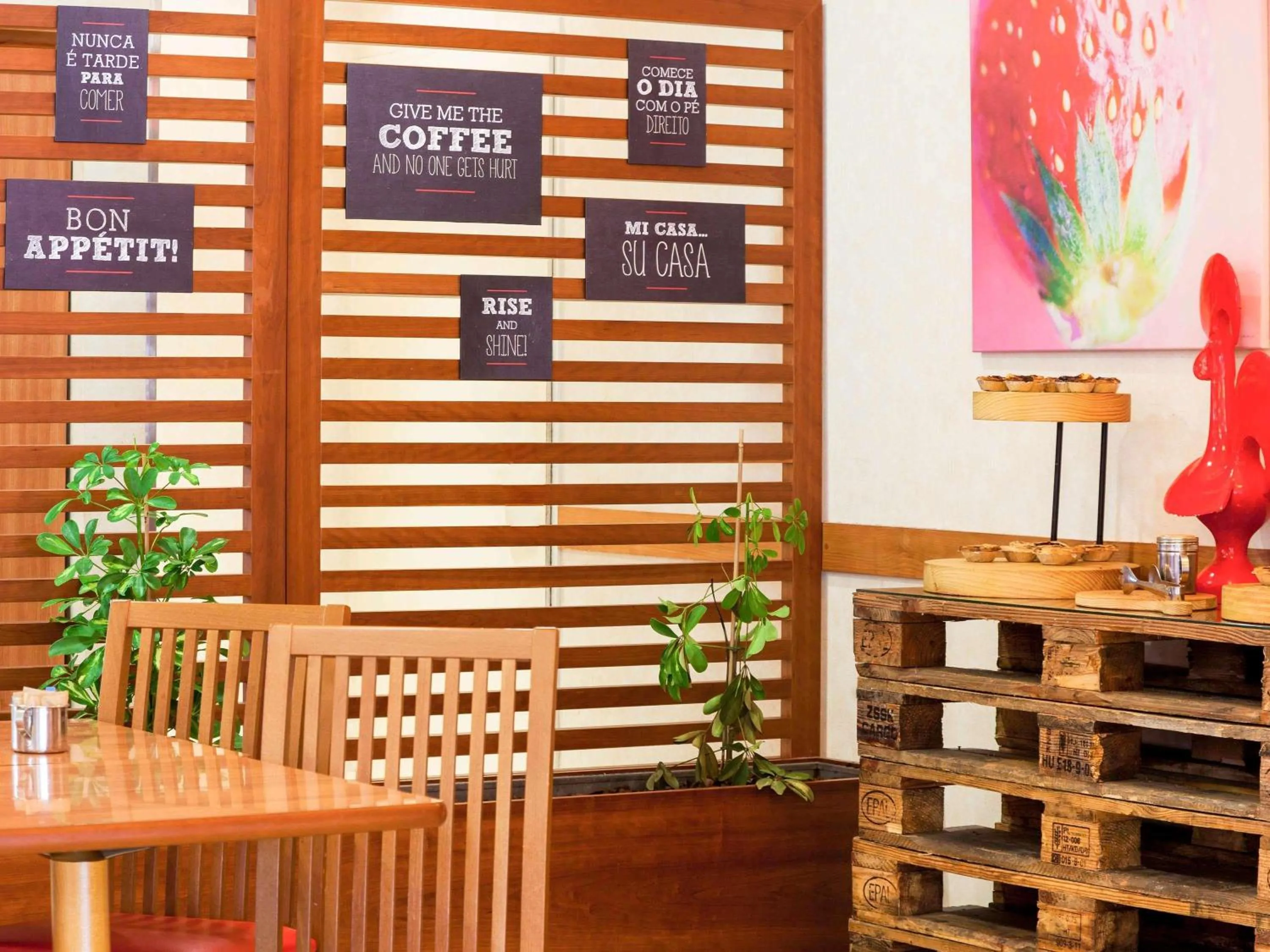 Breakfast in Hotel ibis Lisboa Jose Malhoa