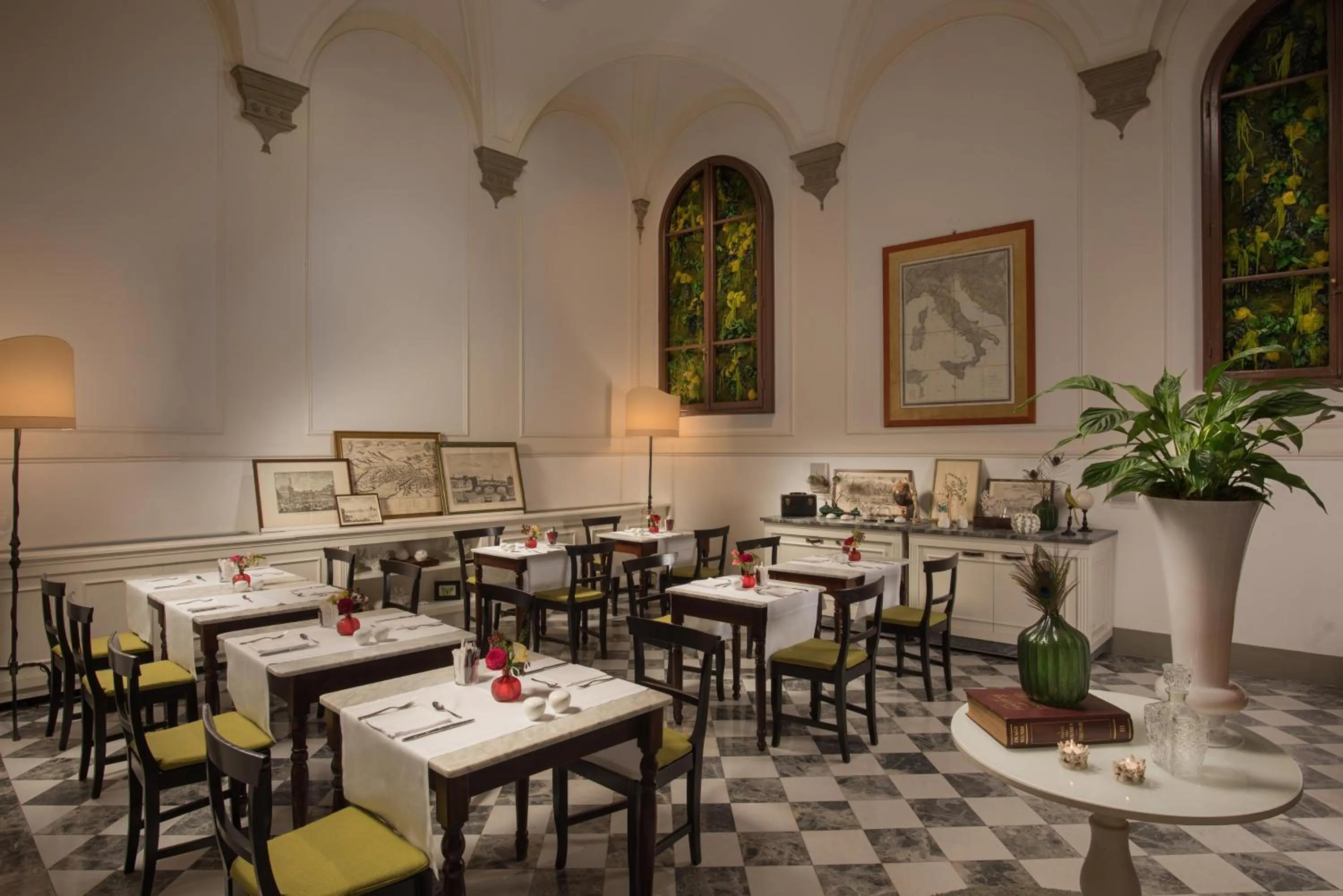 Restaurant/places to eat in NH Collection Firenze Porta Rossa