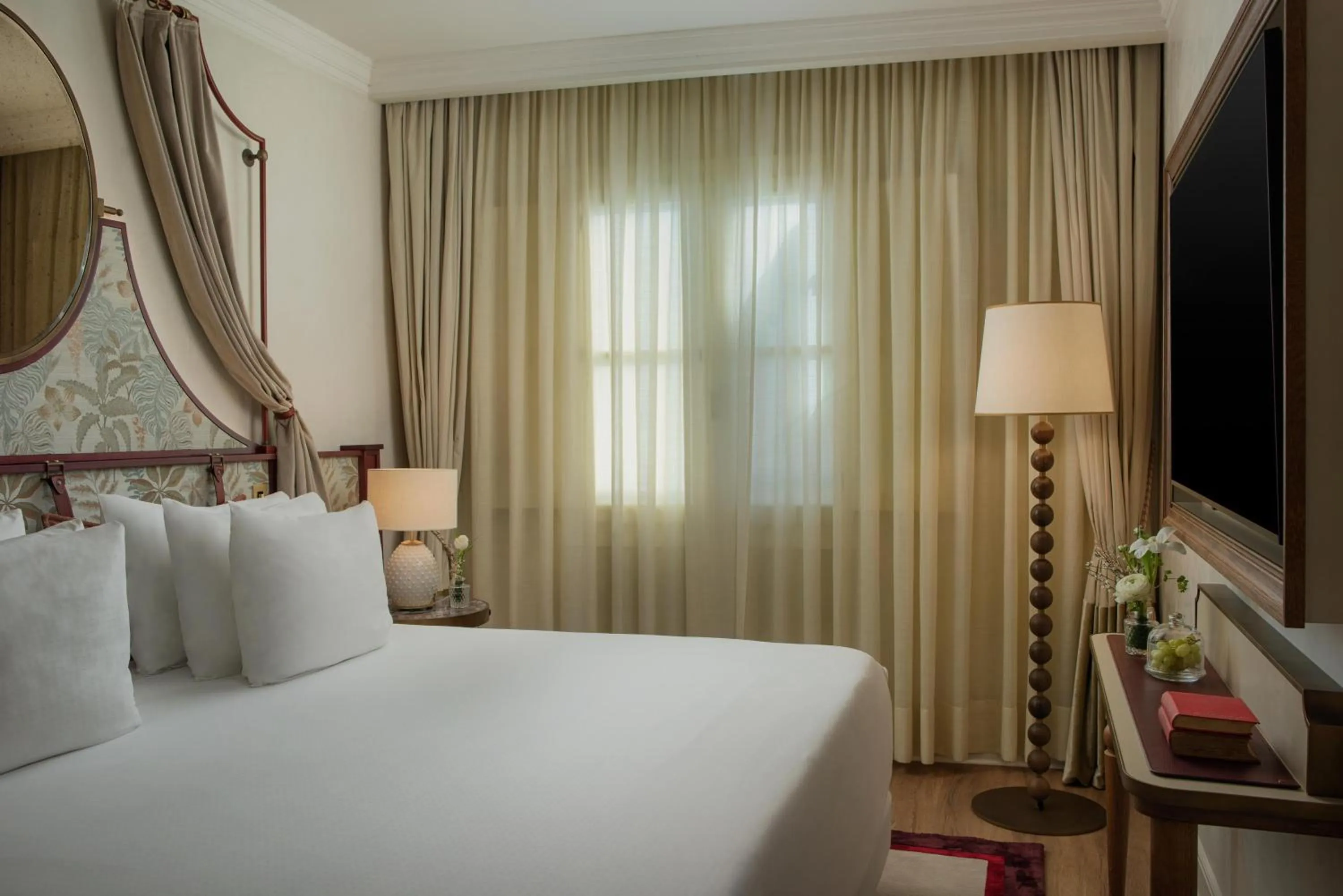 Bedroom, Bed in NH Collection Firenze Porta Rossa