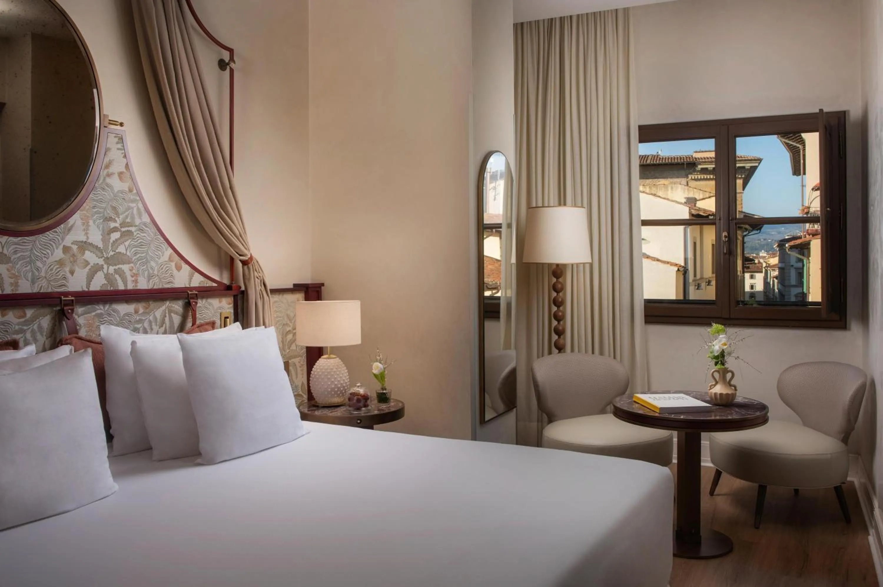 Bedroom, Bed in NH Collection Firenze Porta Rossa